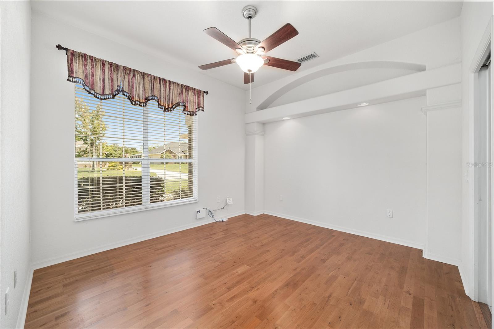 Image 37 of 75 For 2908 22nd Avenue