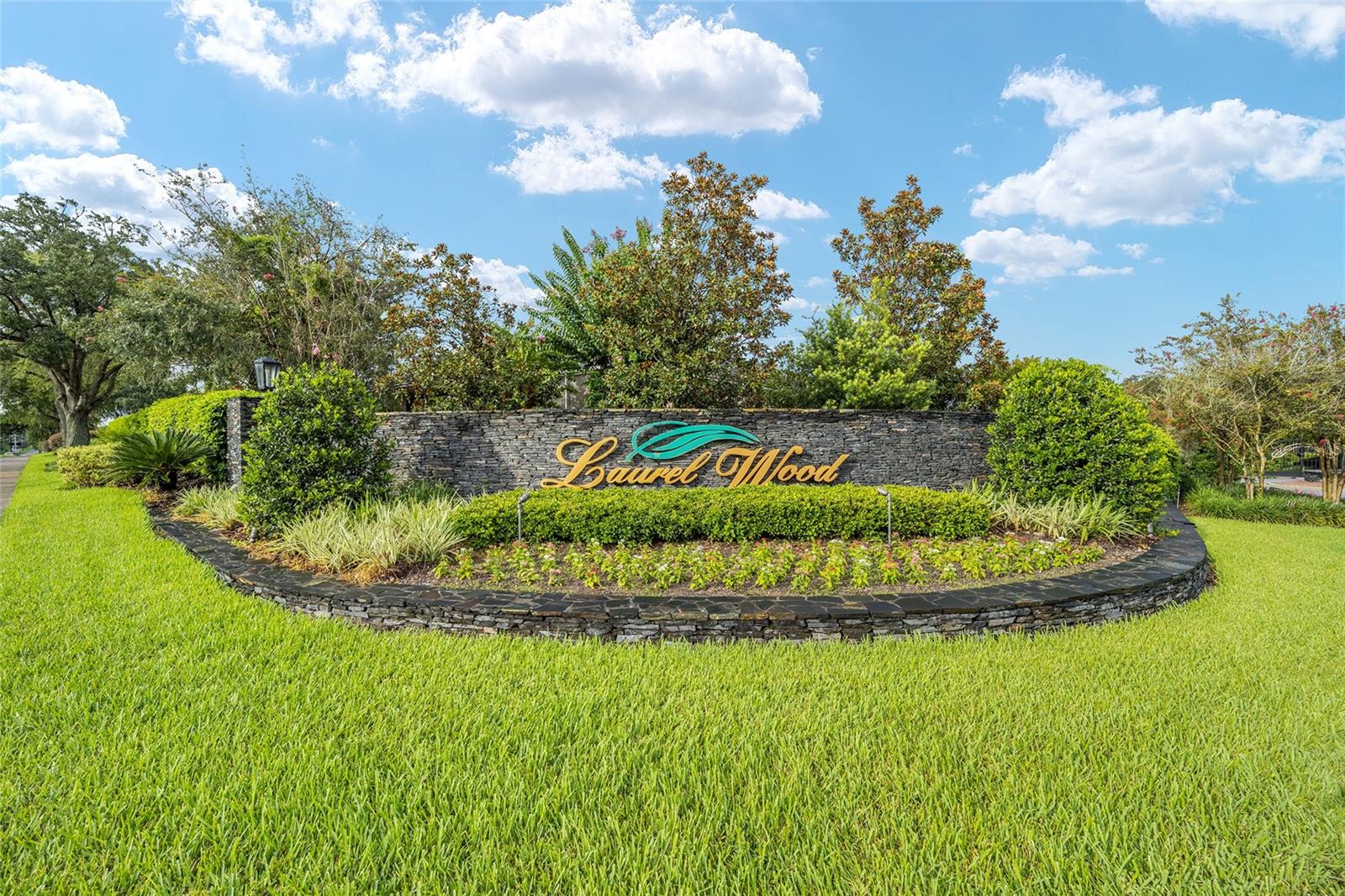 Image 4 of 75 For 2908 22nd Avenue