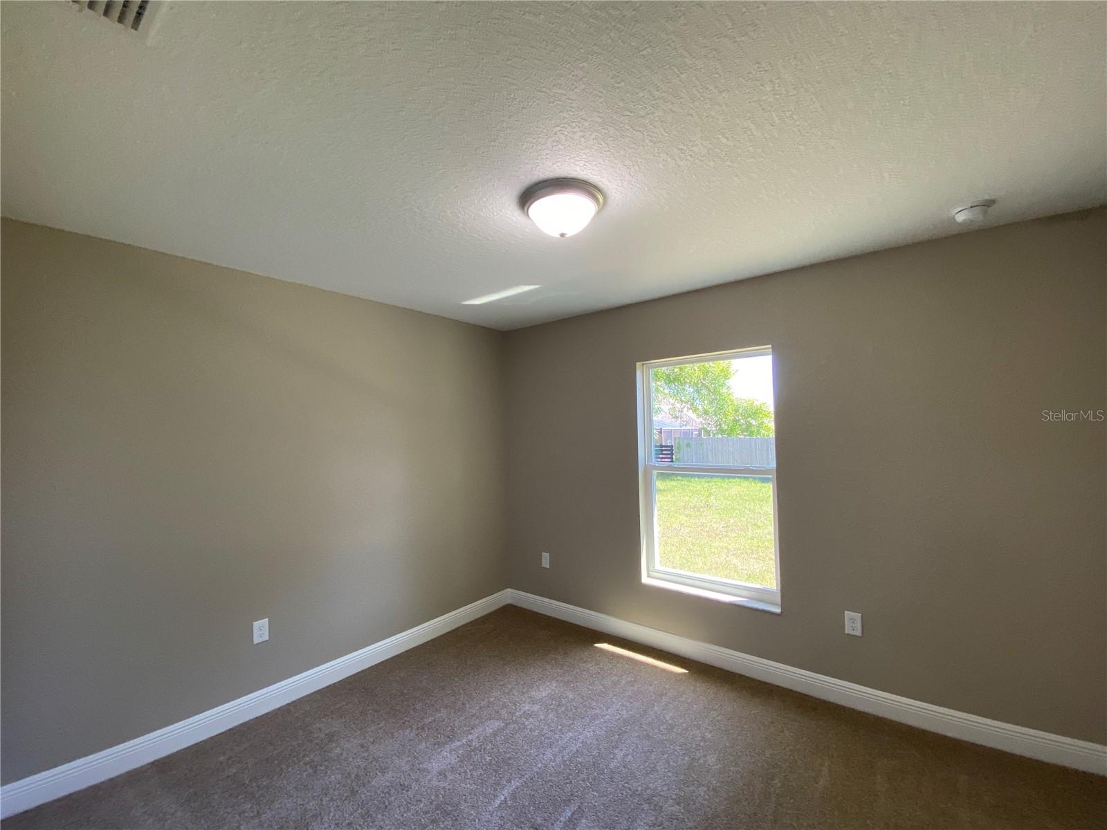 Image 15 of 40 For 10121 67th Terrace