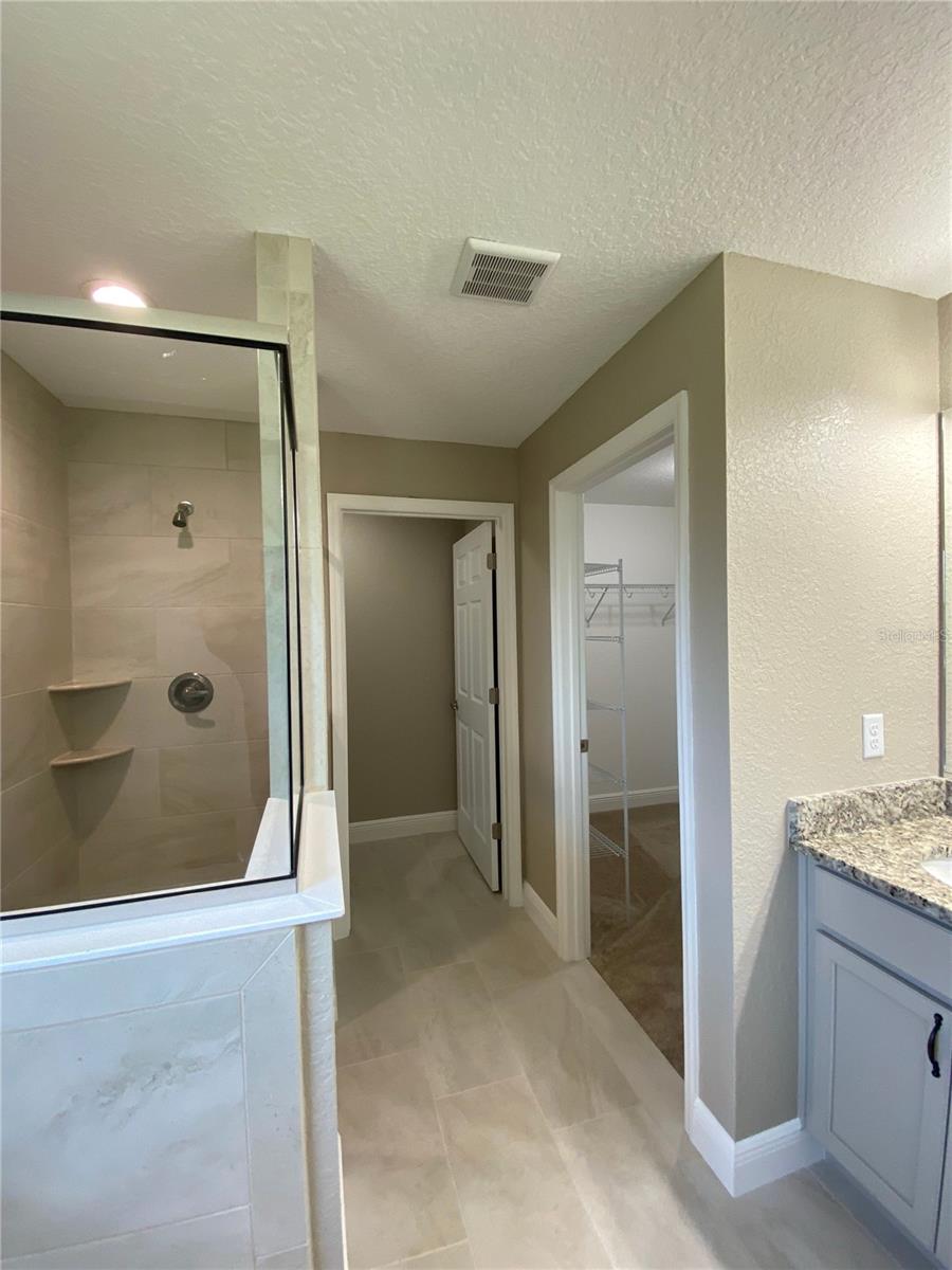 Image 23 of 40 For 10121 67th Terrace