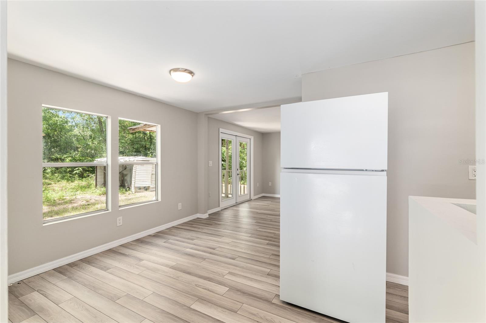 Image 15 of 77 For 1131 112th Avenue