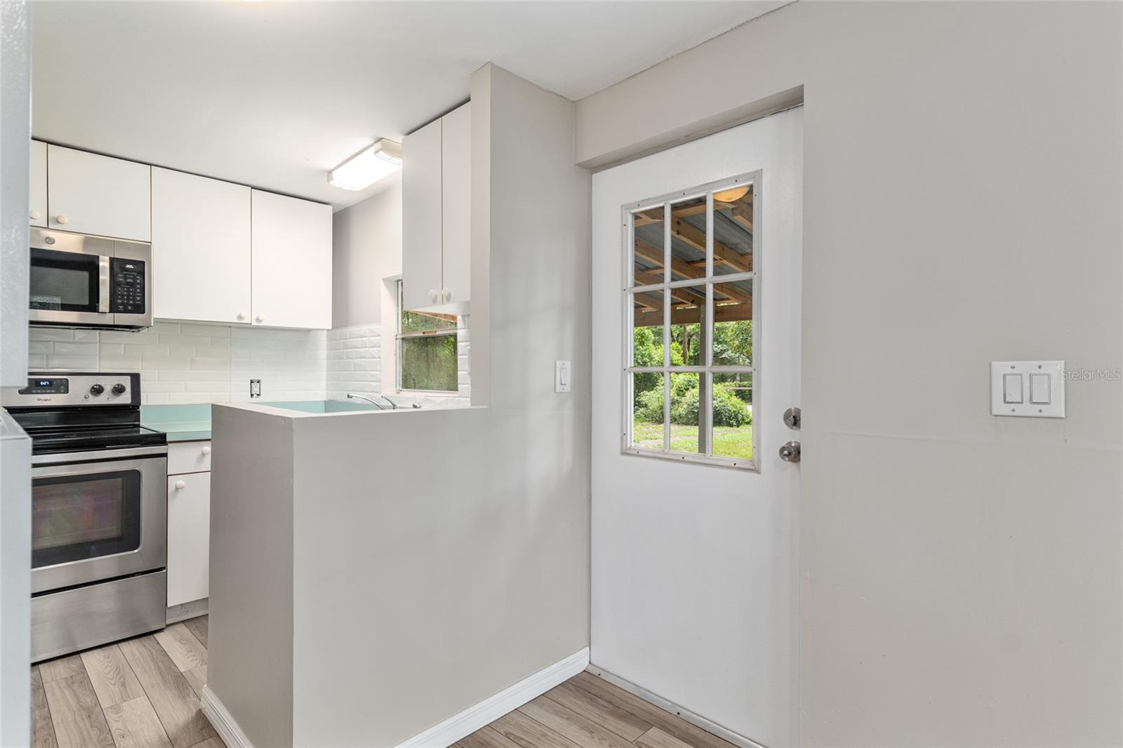 Image 16 of 77 For 1131 112th Avenue