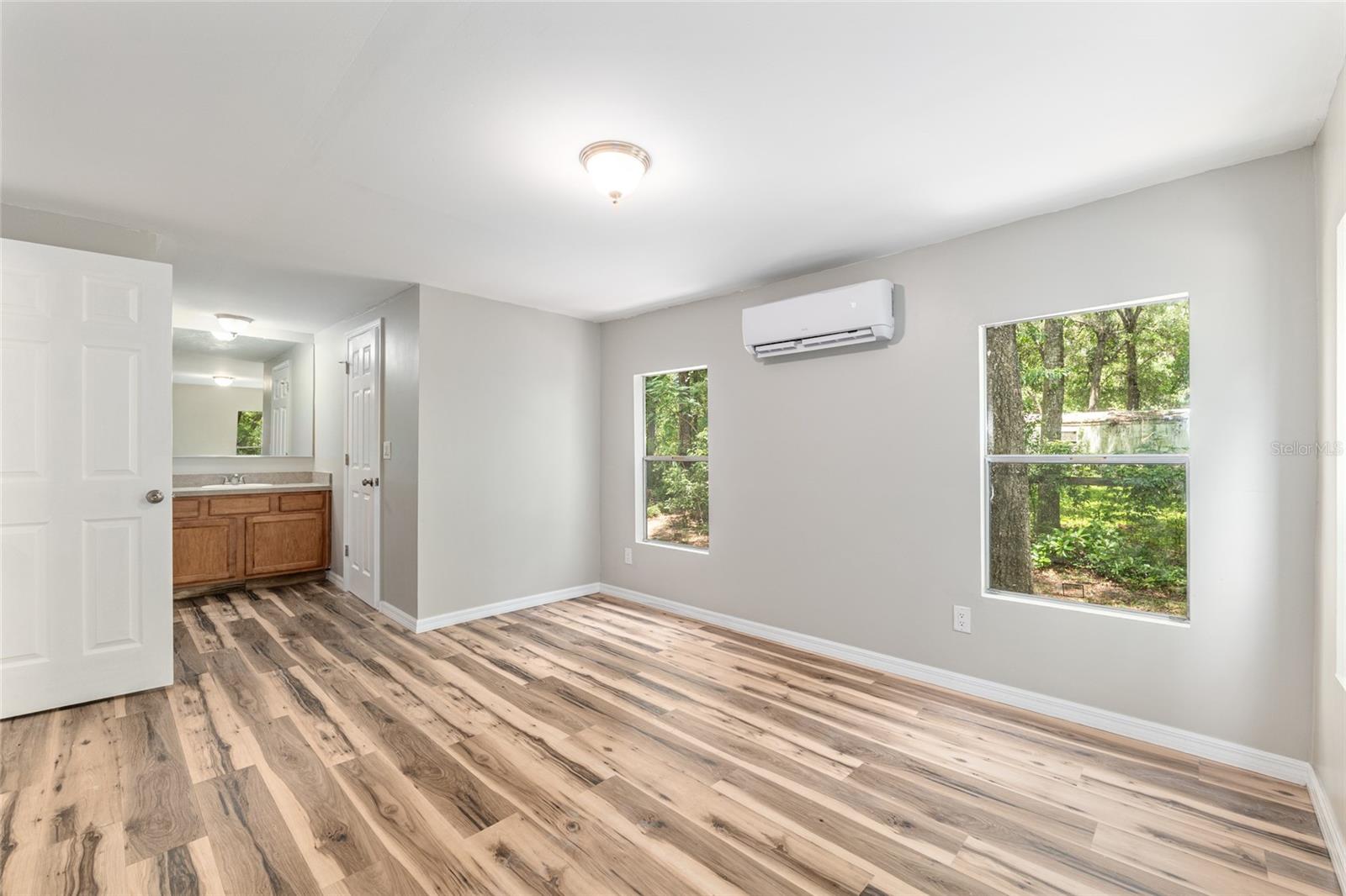 Image 33 of 77 For 1131 112th Avenue