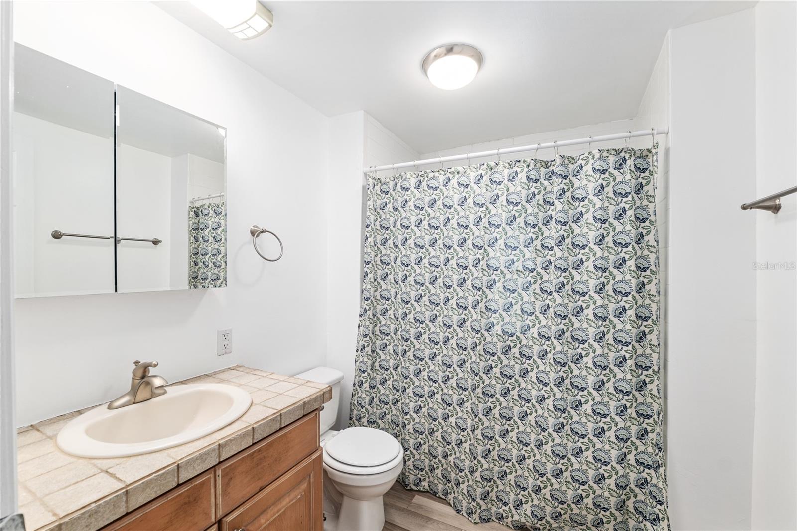 Image 40 of 77 For 1131 112th Avenue