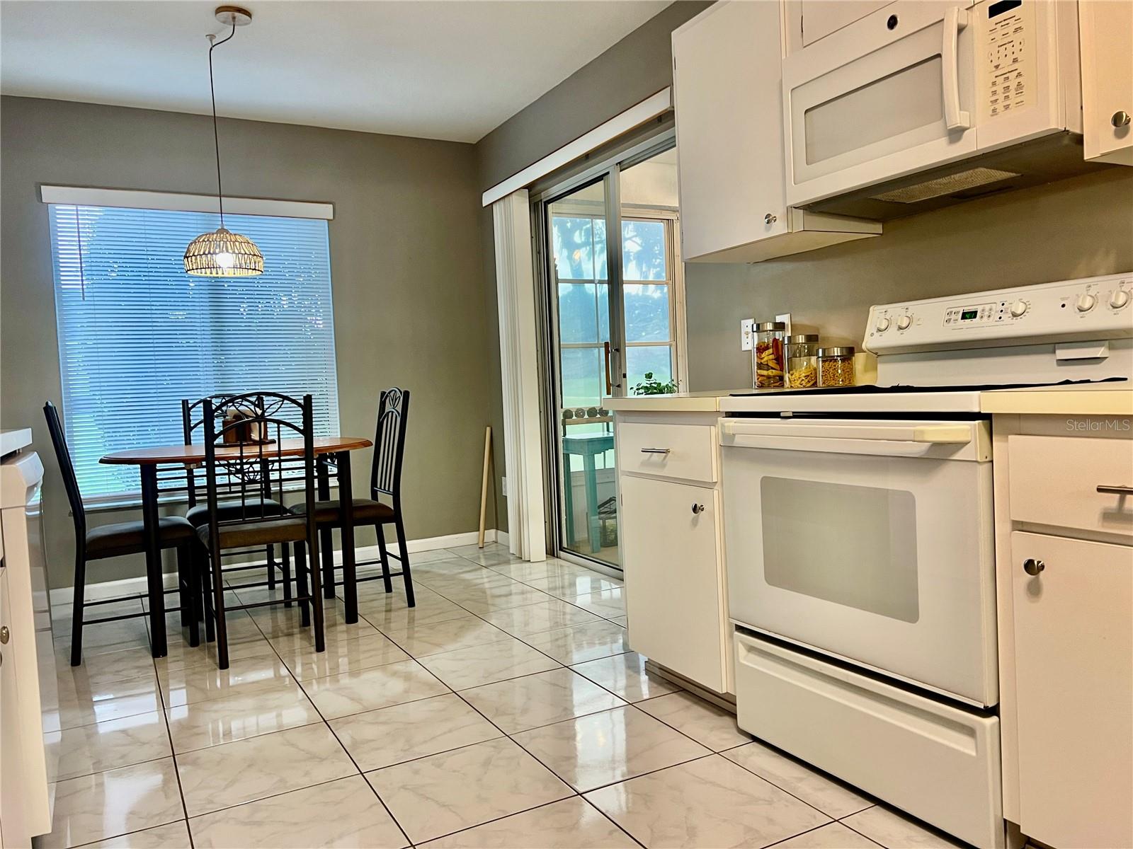 Image 21 of 72 For 2100 50th Circle