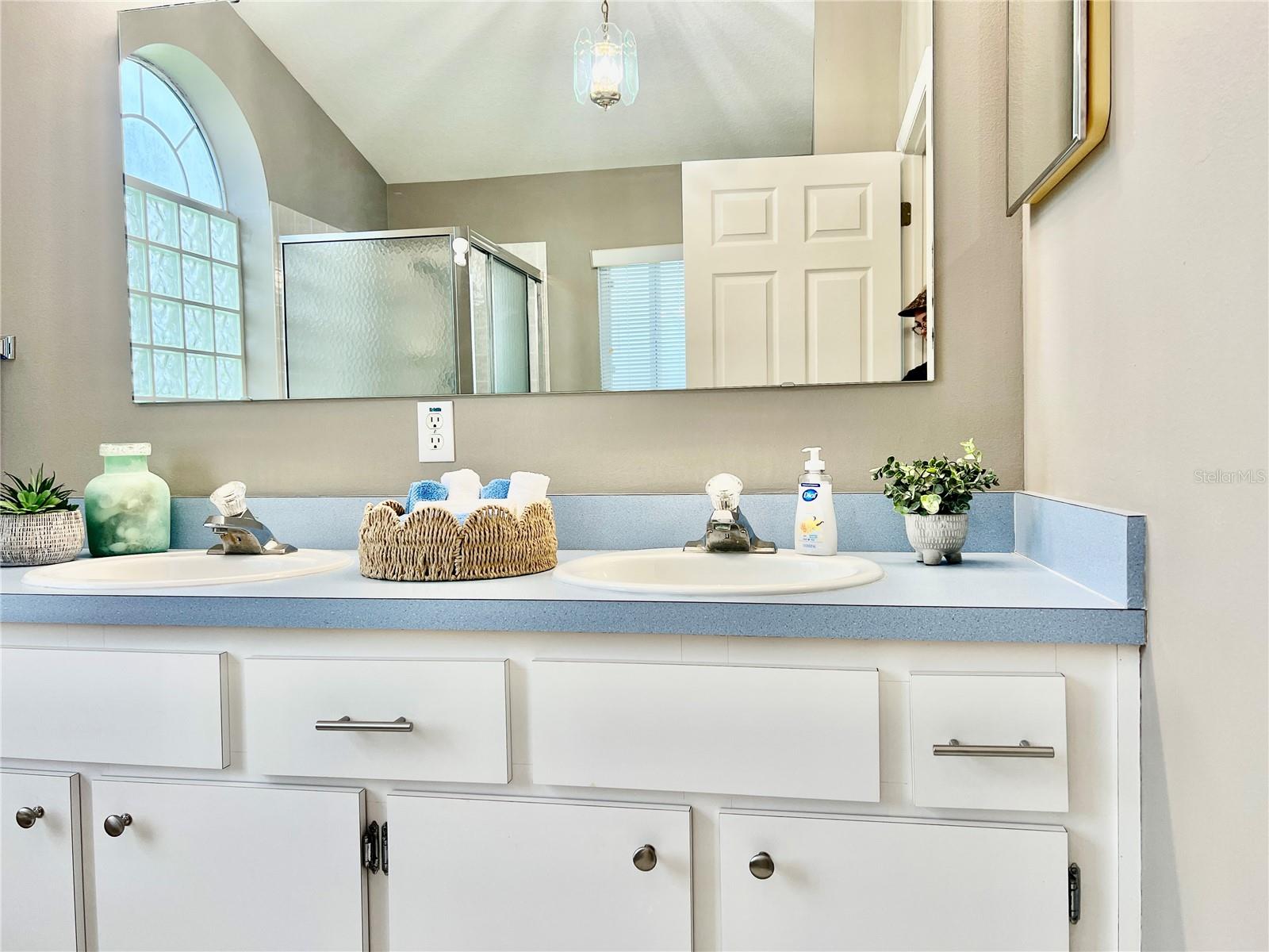 Image 35 of 72 For 2100 50th Circle