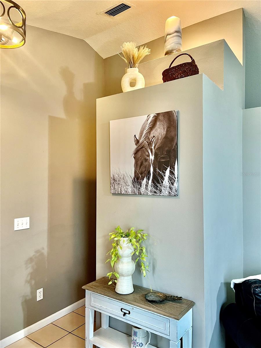 Image 5 of 72 For 2100 50th Circle