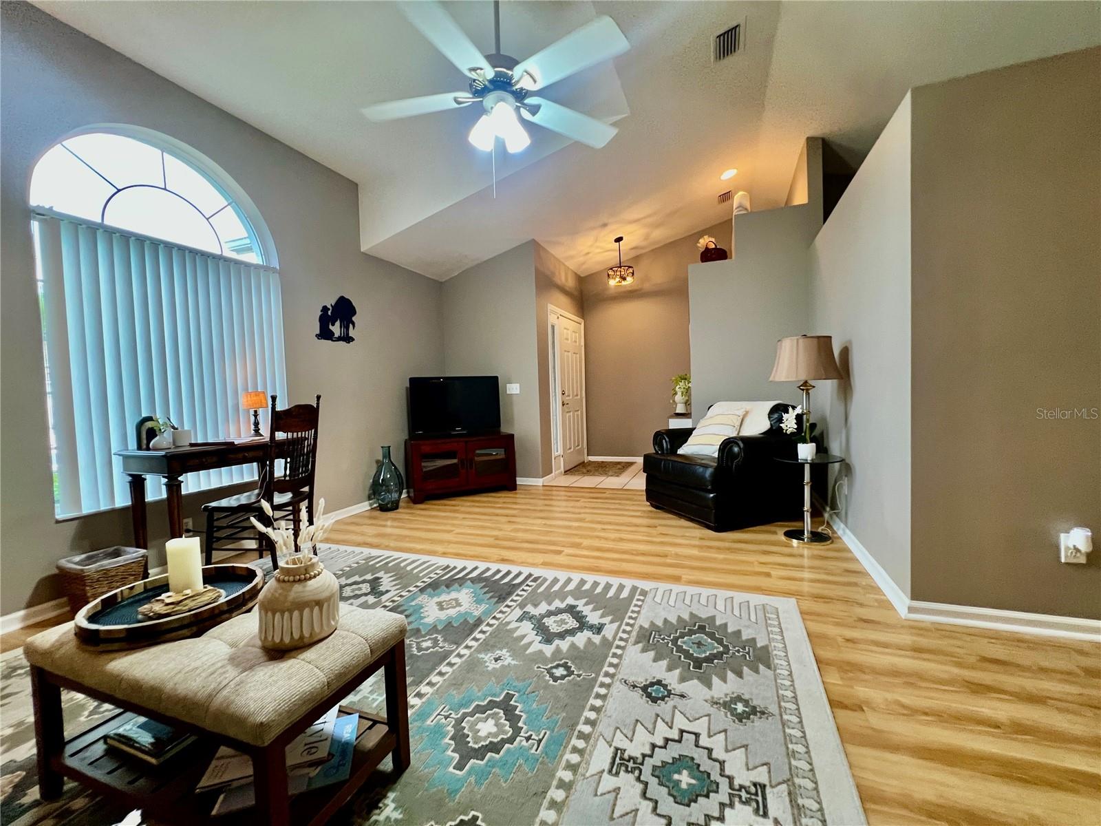 Image 6 of 72 For 2100 50th Circle