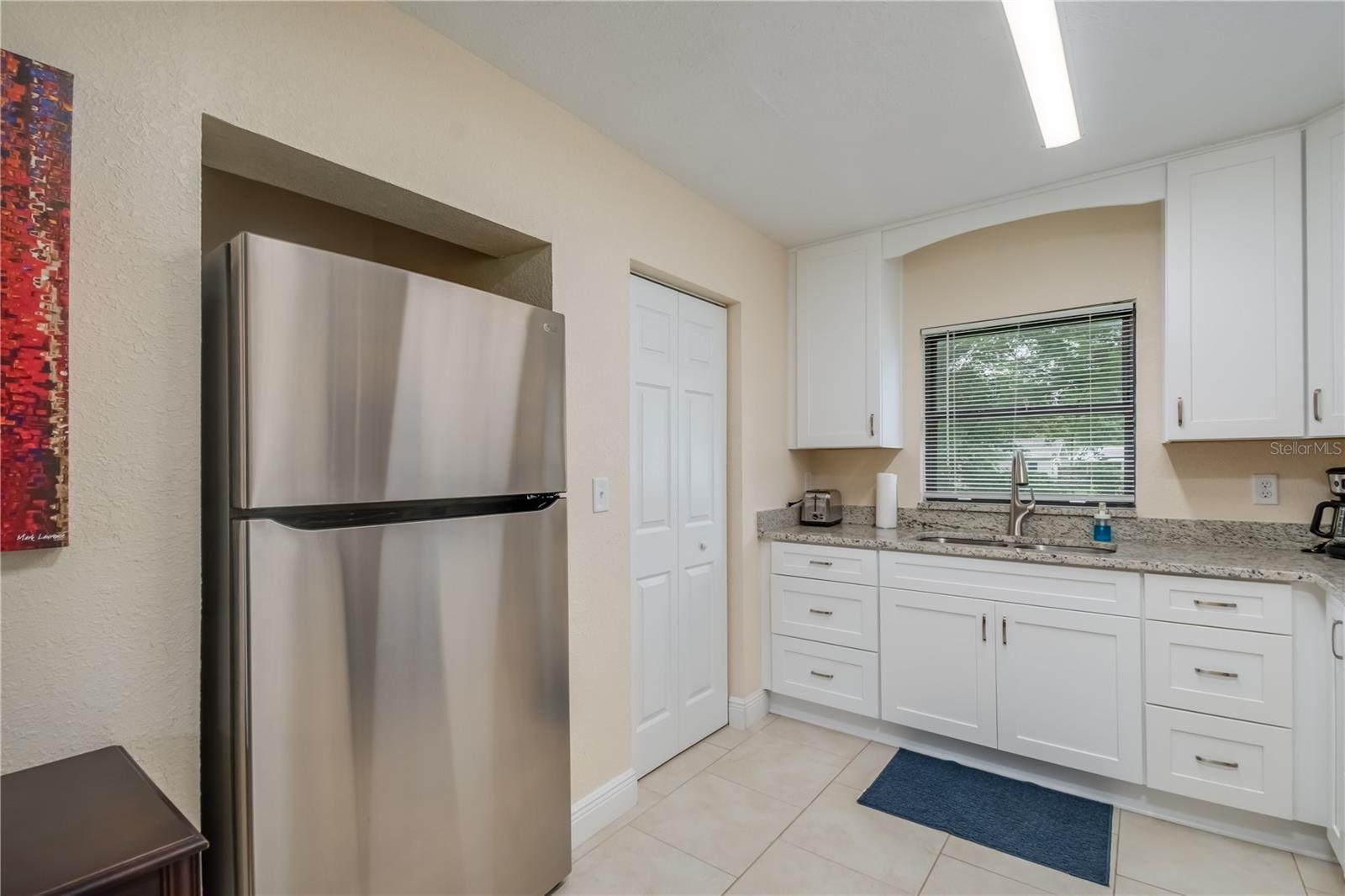 Image 11 of 17 For 2215 16th Court