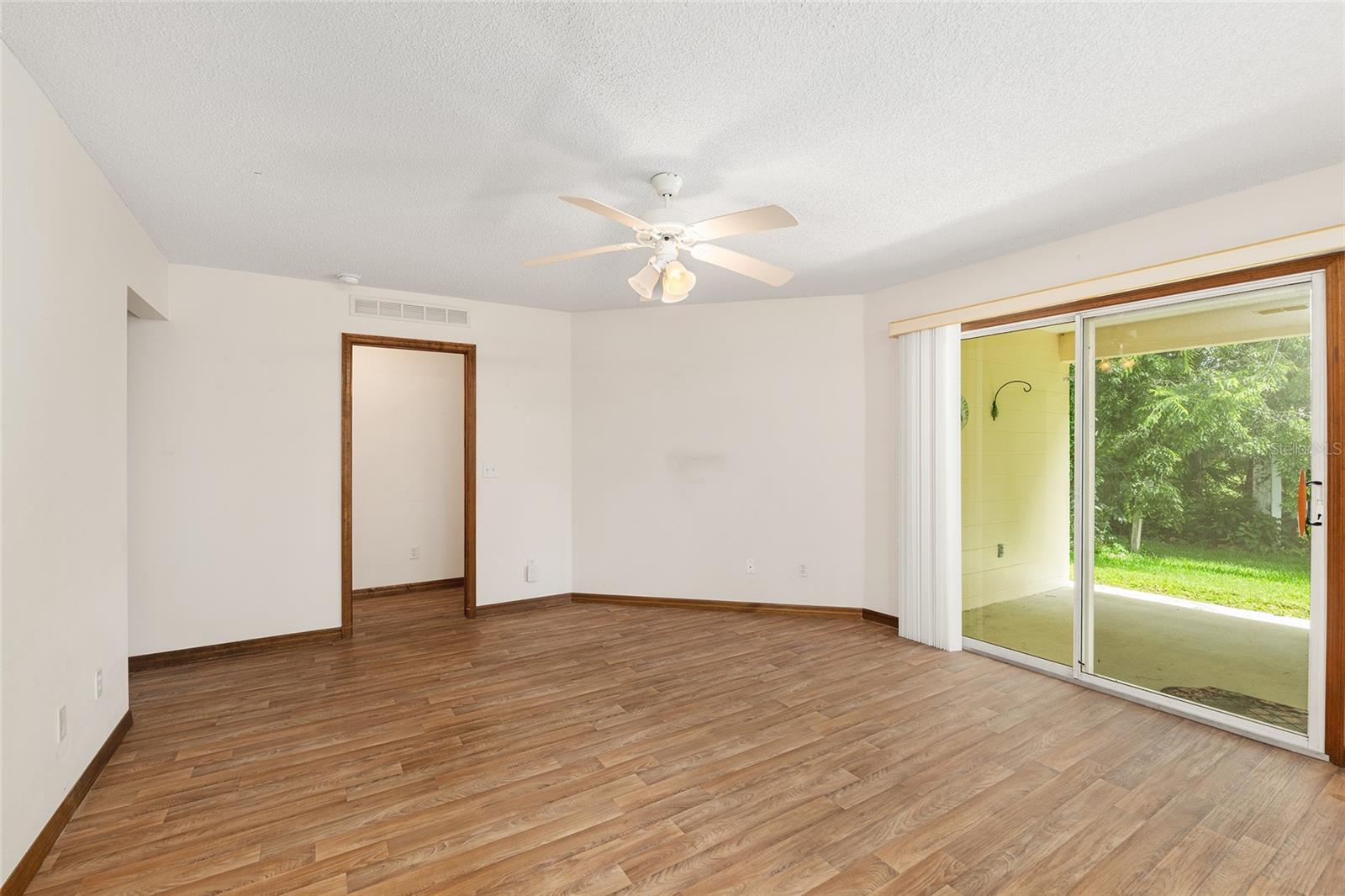 Image 19 of 47 For 8959 96th Lane A