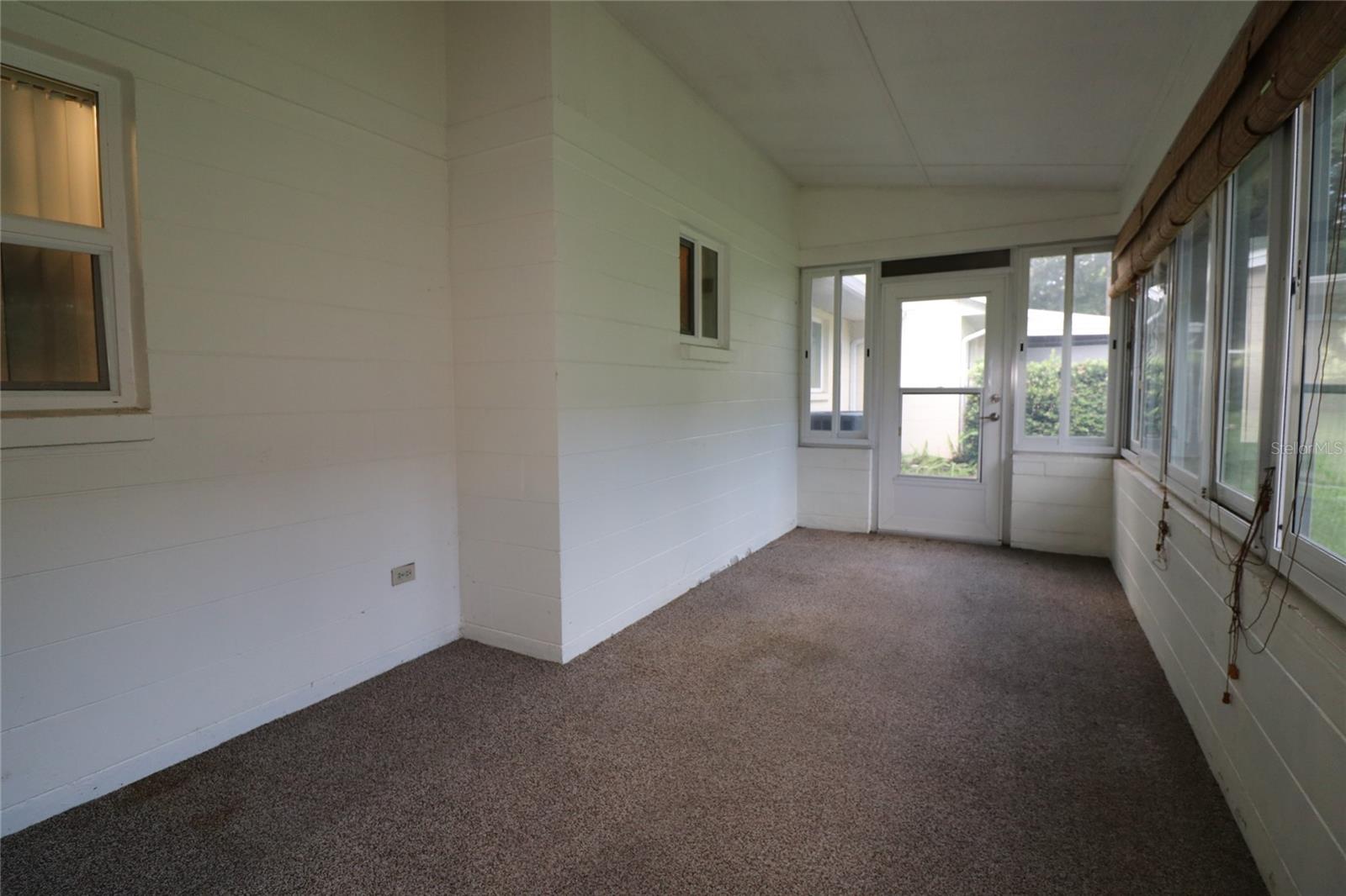 Image 14 of 26 For 8655 98th Street Road G