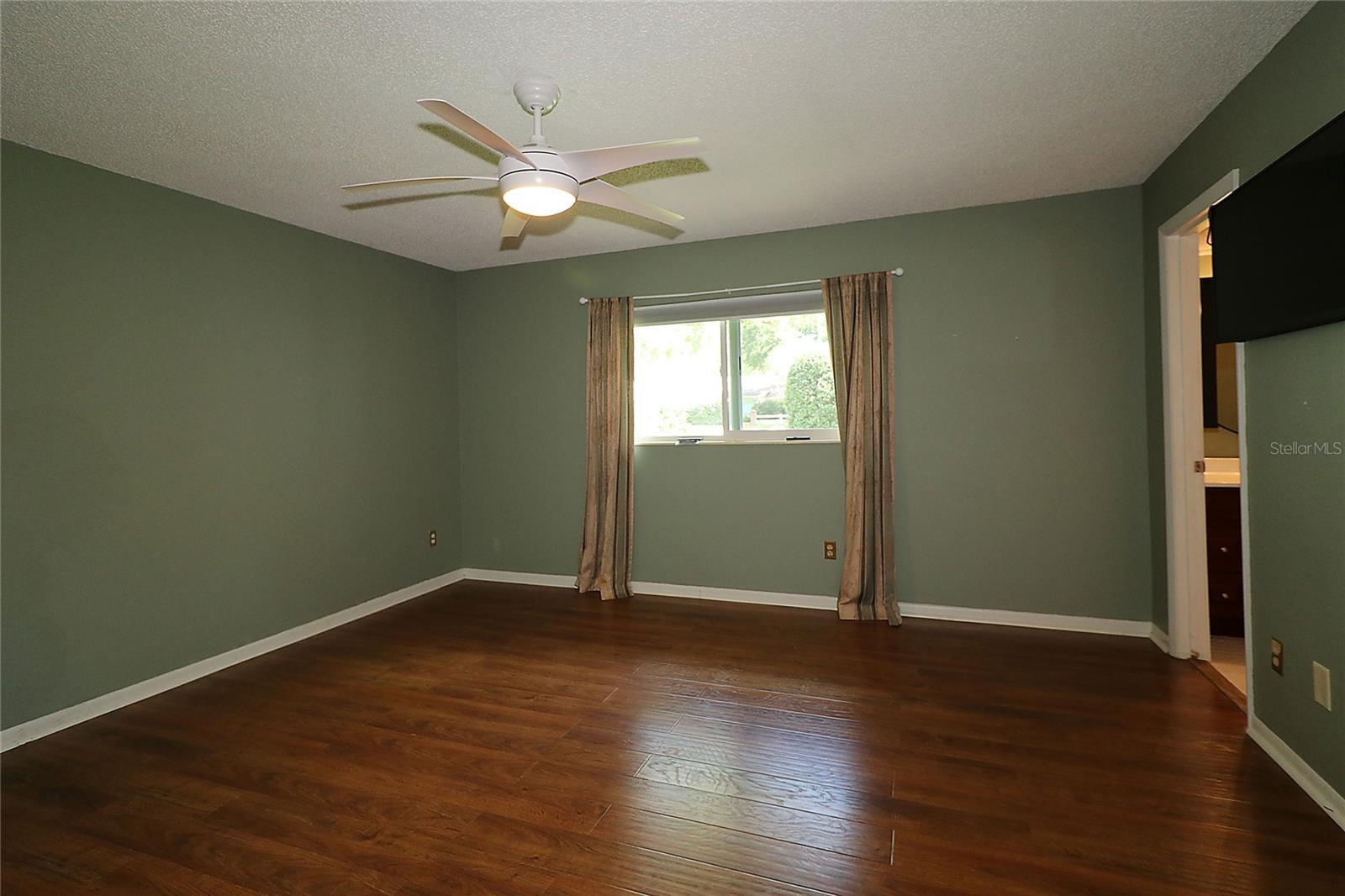 Image 19 of 26 For 8655 98th Street Road G