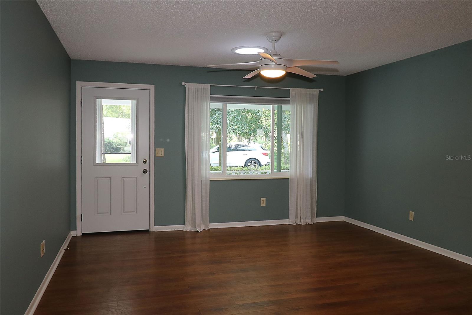 Image 4 of 26 For 8655 98th Street Road G