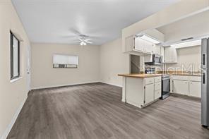 Image 3 of 11 For 4405 67th Terrace