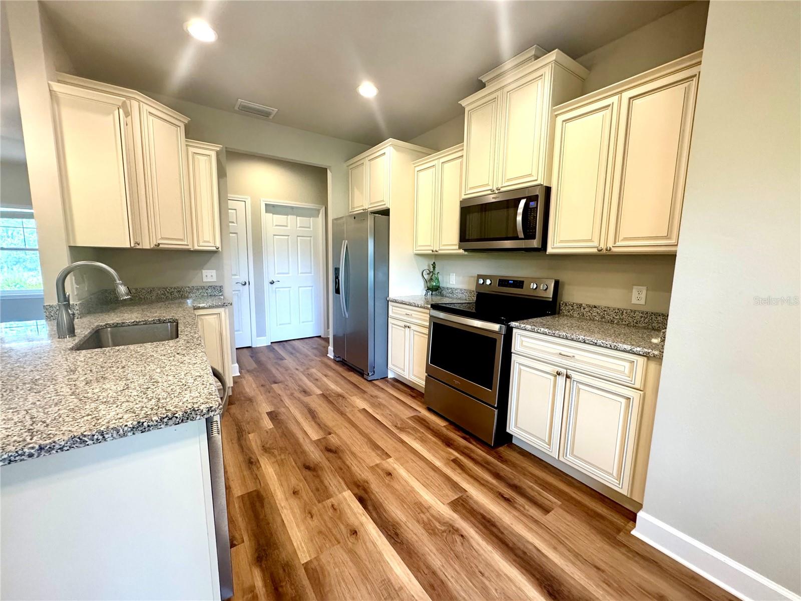 Image 15 of 25 For 451 151 Terrace