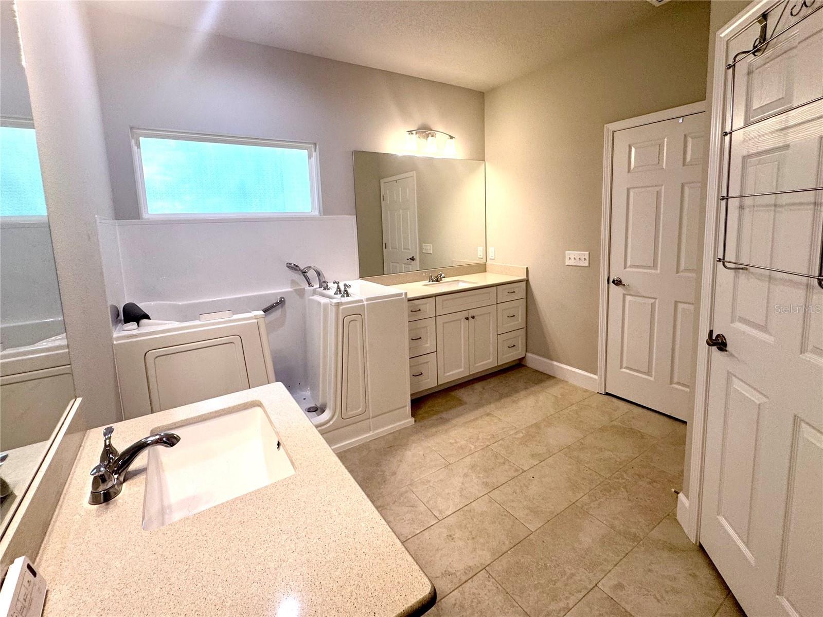 Image 19 of 25 For 451 151 Terrace