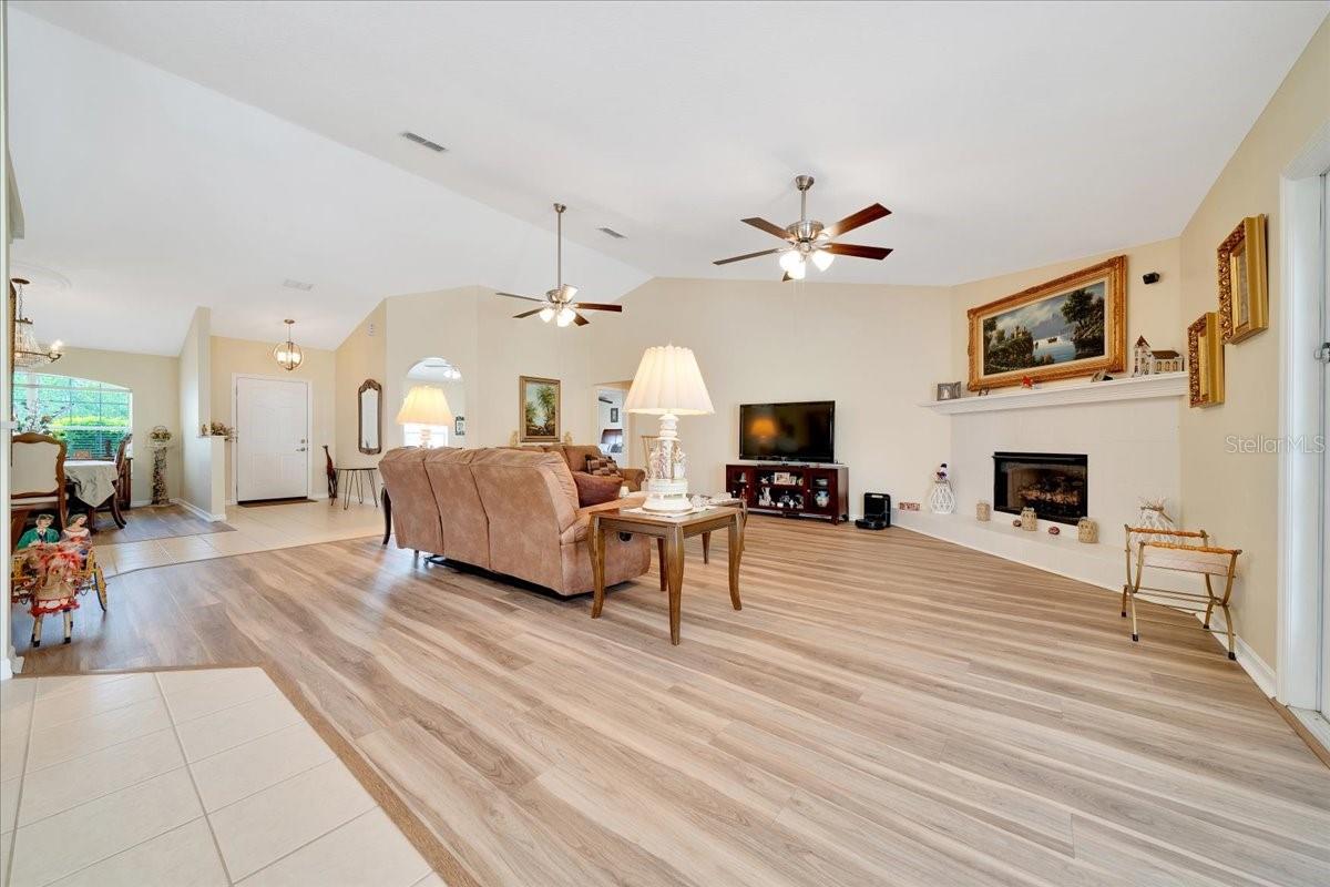 Image 18 of 61 For 5459 86th Street