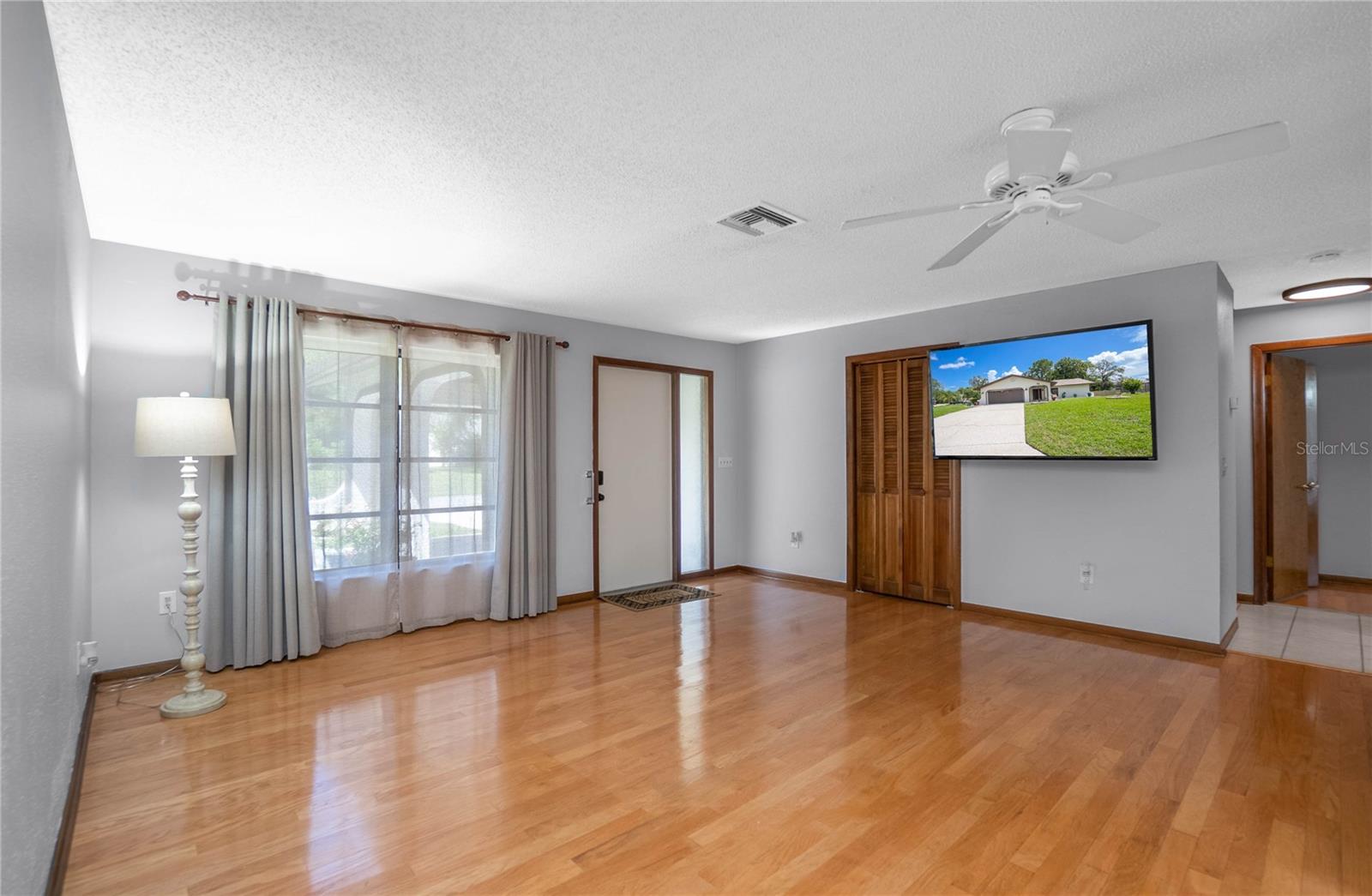 Image 13 of 45 For 4 Mangrove Court W