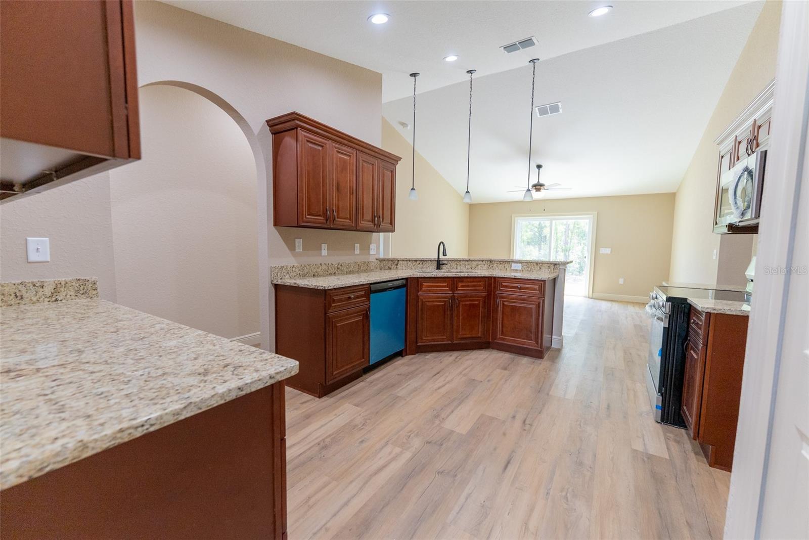 Listing photo id 26 for 3168 141st Place