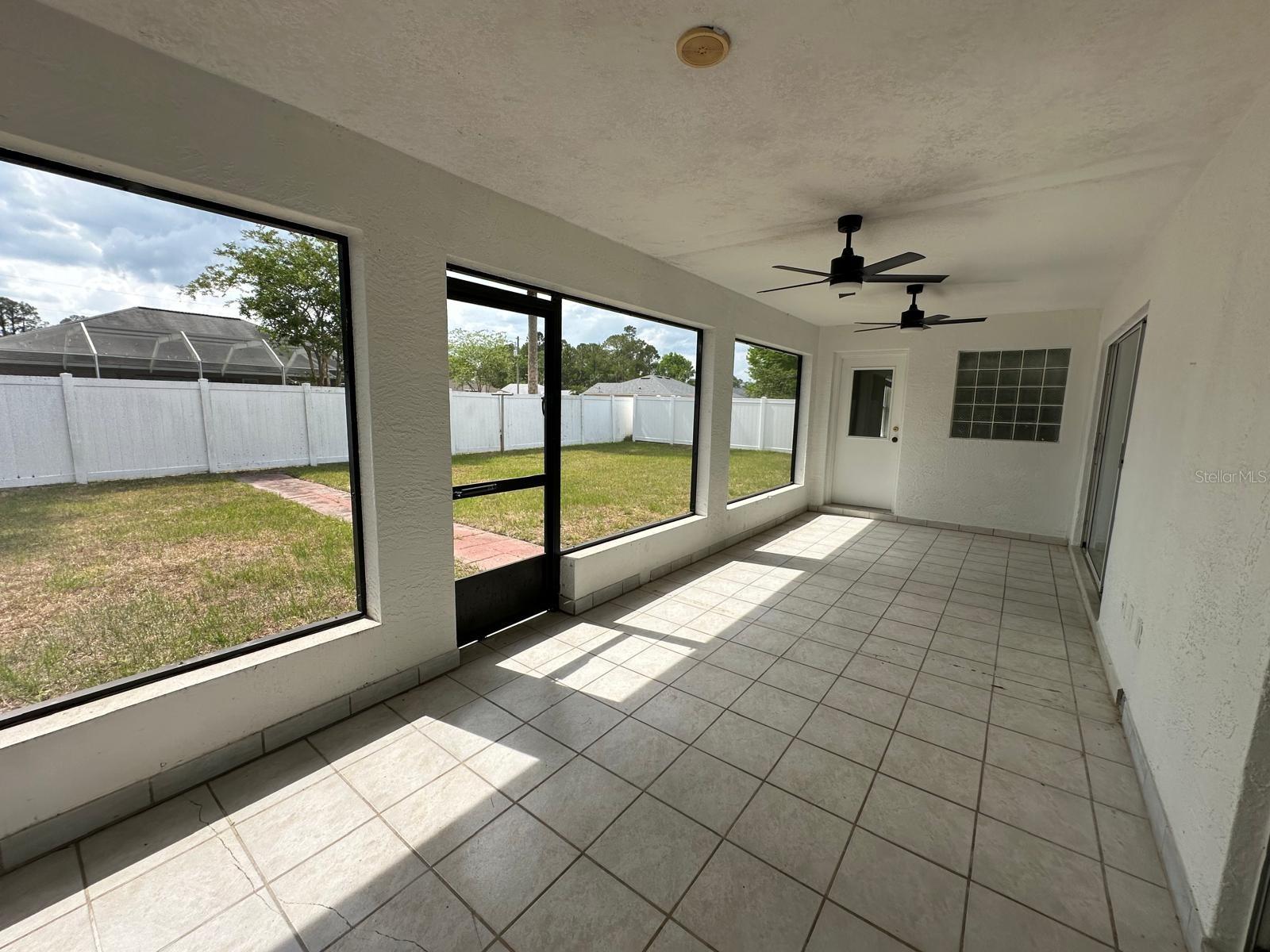 Image 21 of 26 For 30 Pinetree Drive