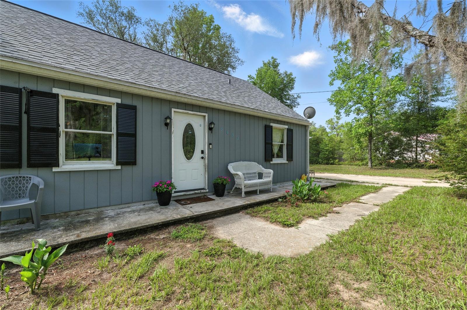 Image 3 of 30 For 5693 Payette Avenue