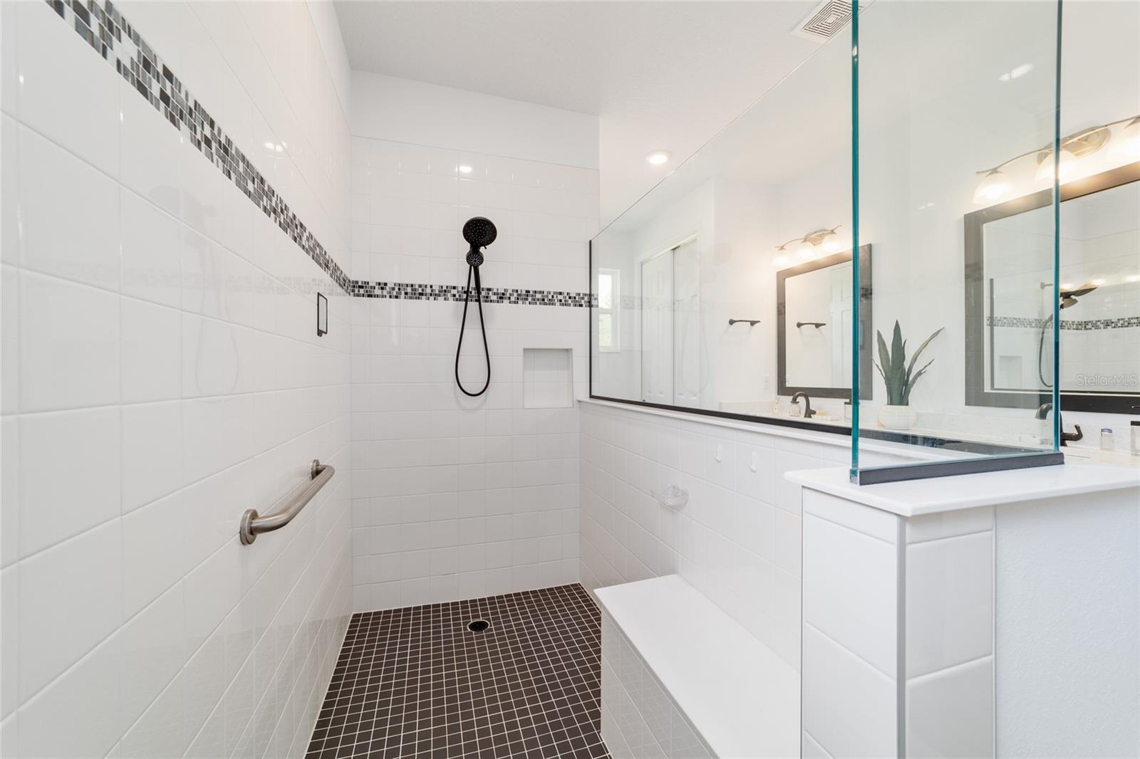 Image 26 of 45 For 9746 108th Terrace Road