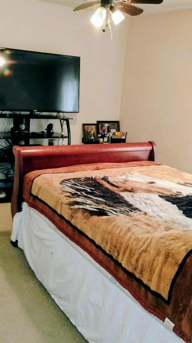 Image 33 of 39 For 27 Vinca Street