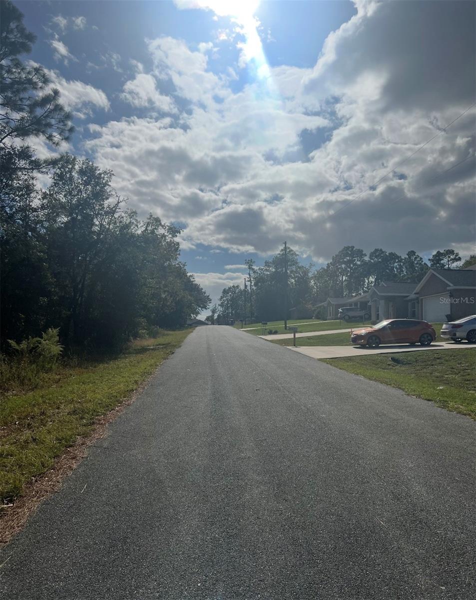 Image 3 of 4 For Tbd Locust Loop Place Lot 8