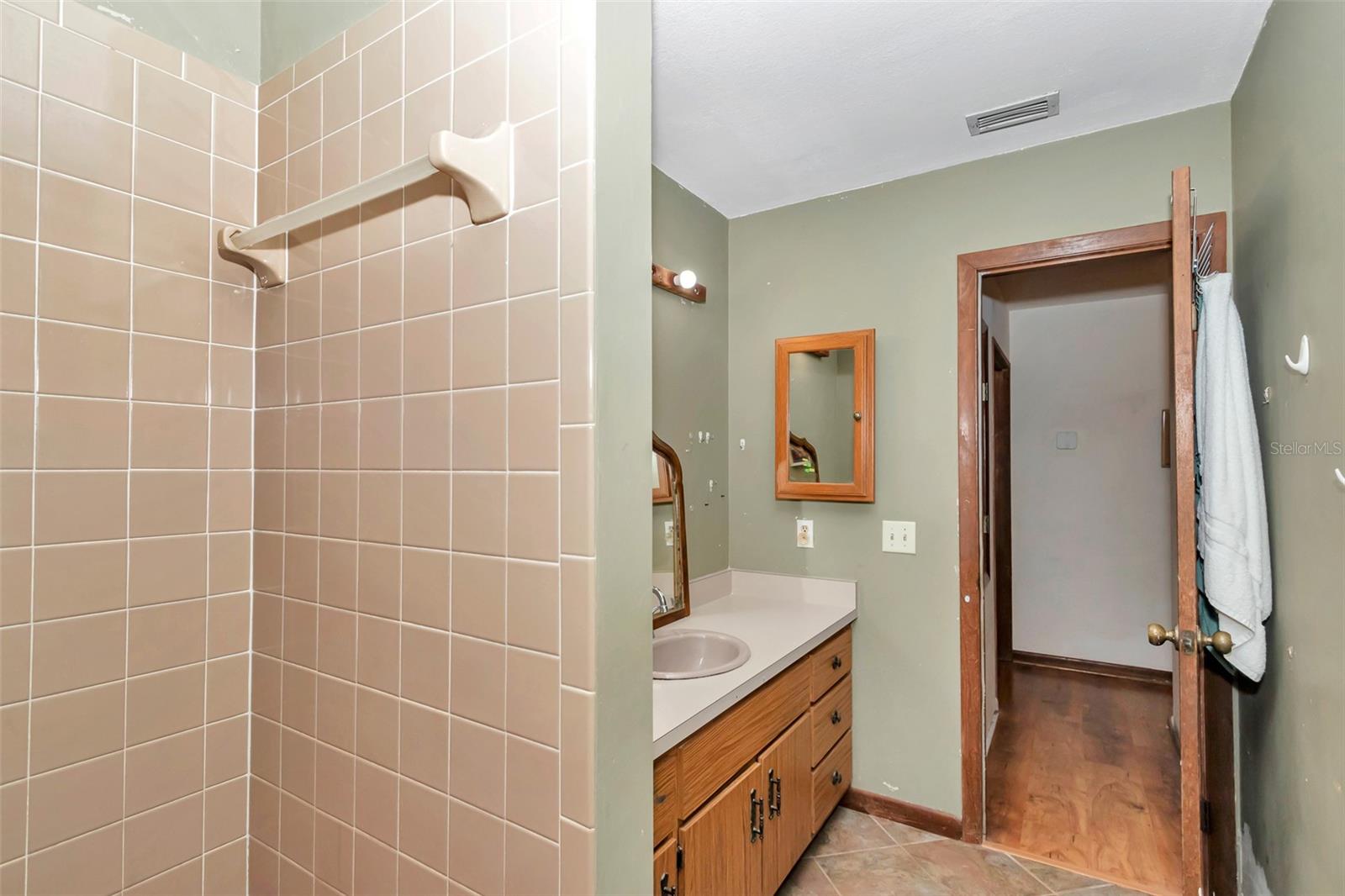 Image 21 of 43 For 2676 52nd Avenue