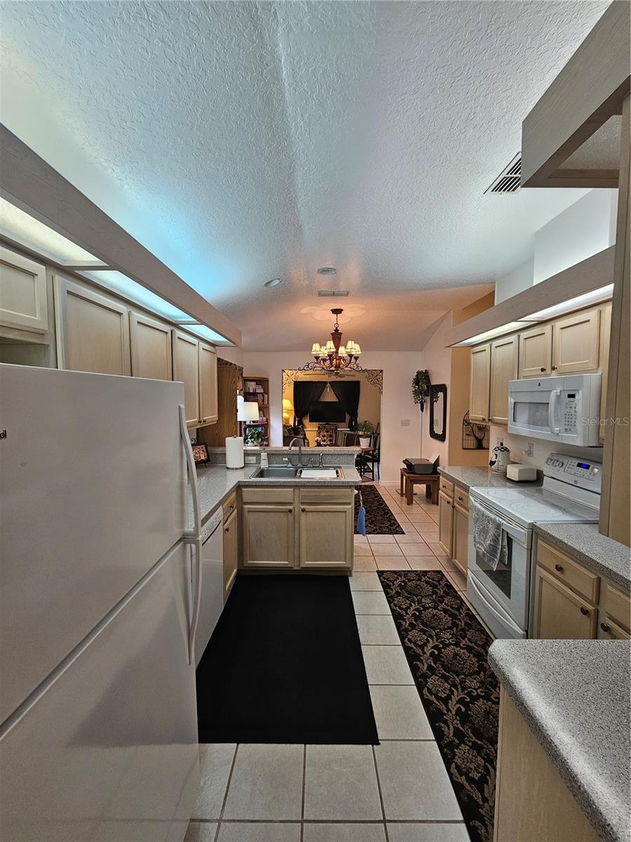 Image 6 of 15 For 11298 73rd Circle