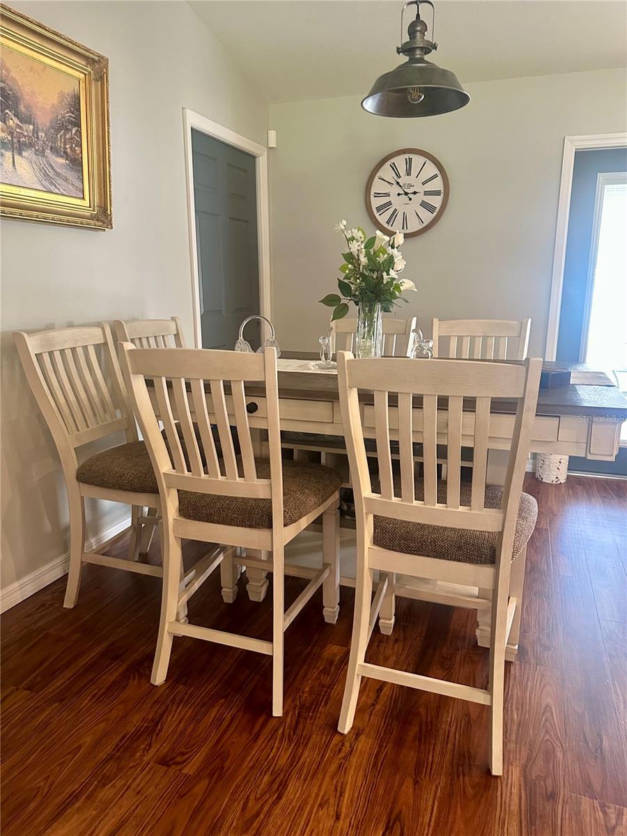 Image 6 of 20 For 5611 4th Place