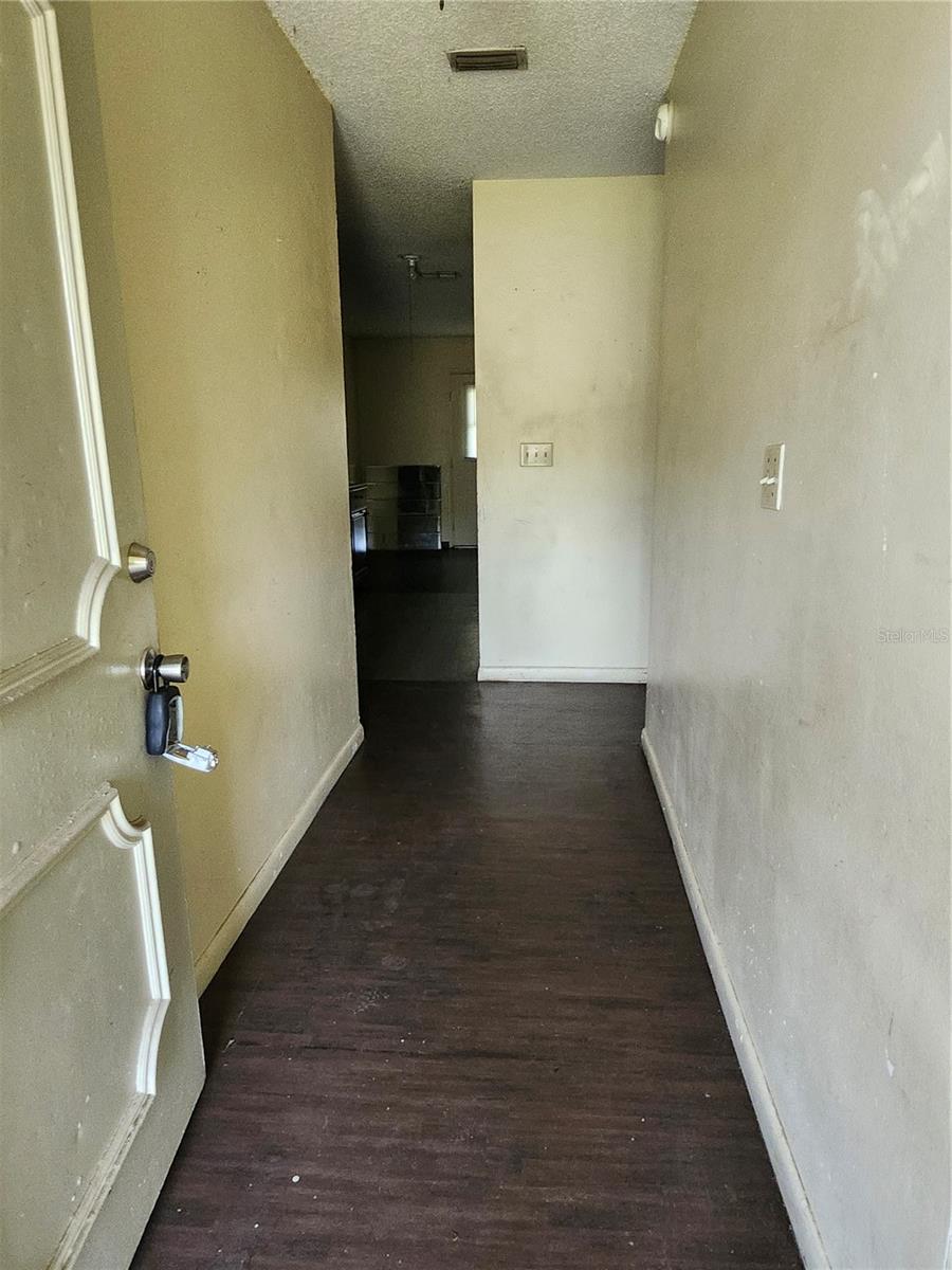 Image 3 of 9 For 8940 88th Street