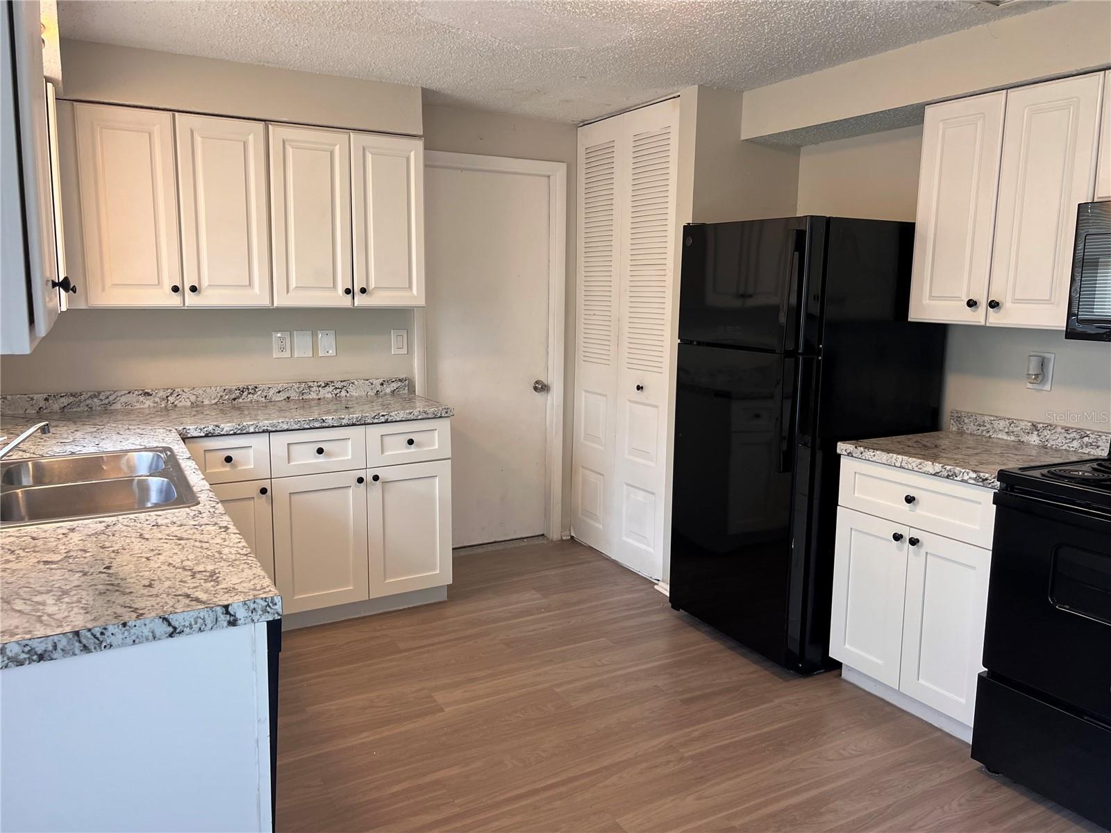 Image 11 of 16 For 3024 8th Place