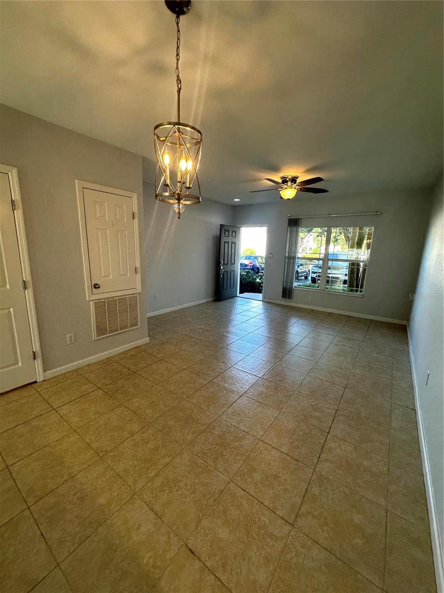 Image 5 of 21 For 4421 49th Avenue