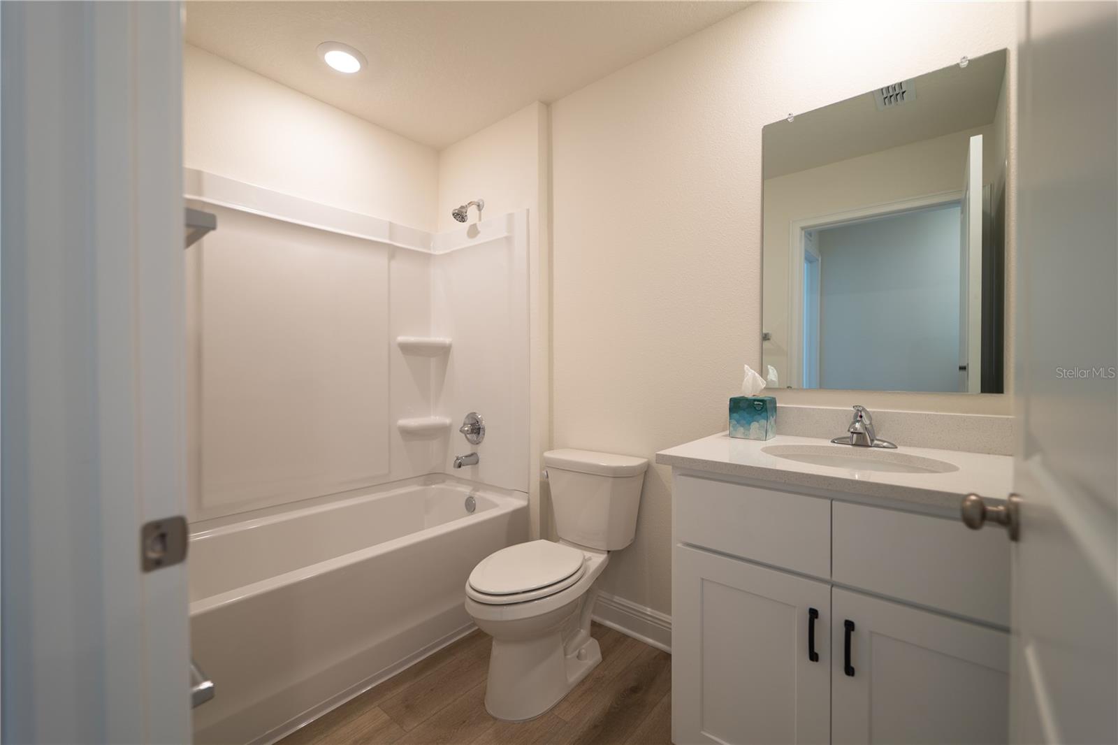 Listing photo id 13 for 2858 Camilo Drive