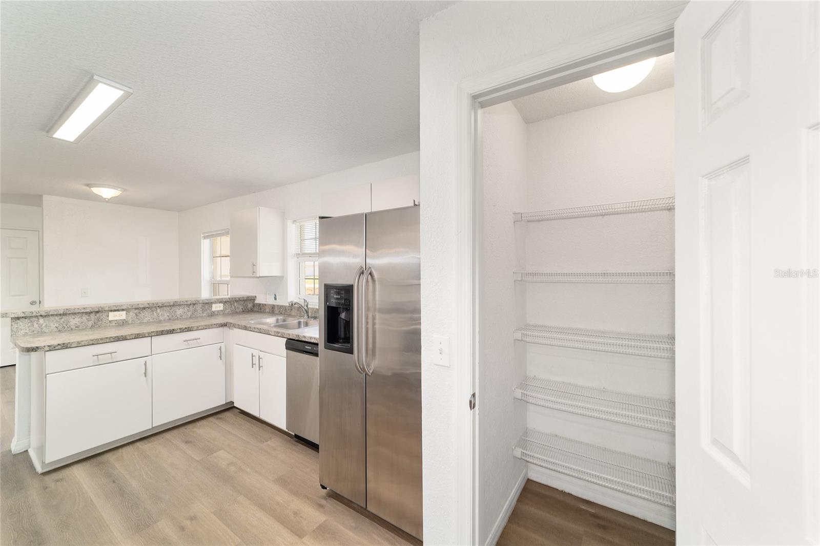 Image 18 of 67 For 5596 57th Street