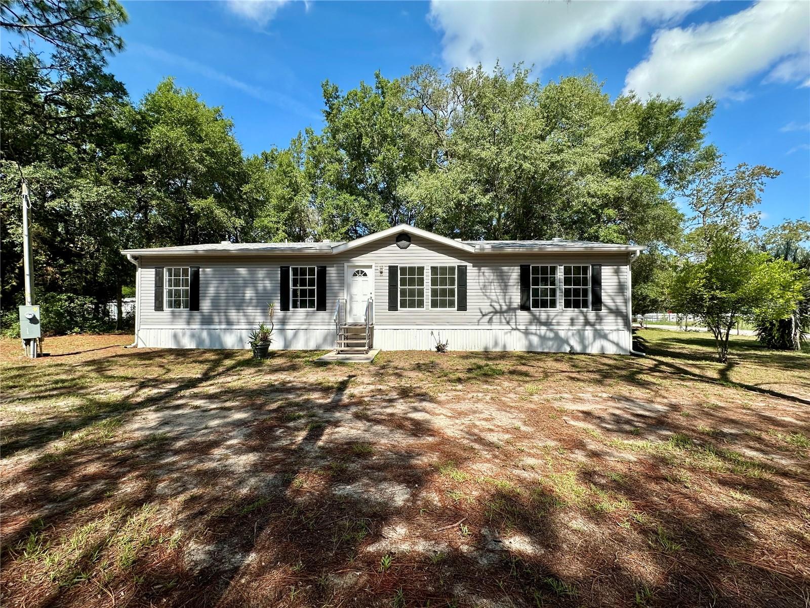 Image 21 of 25 For 19050 49th Place