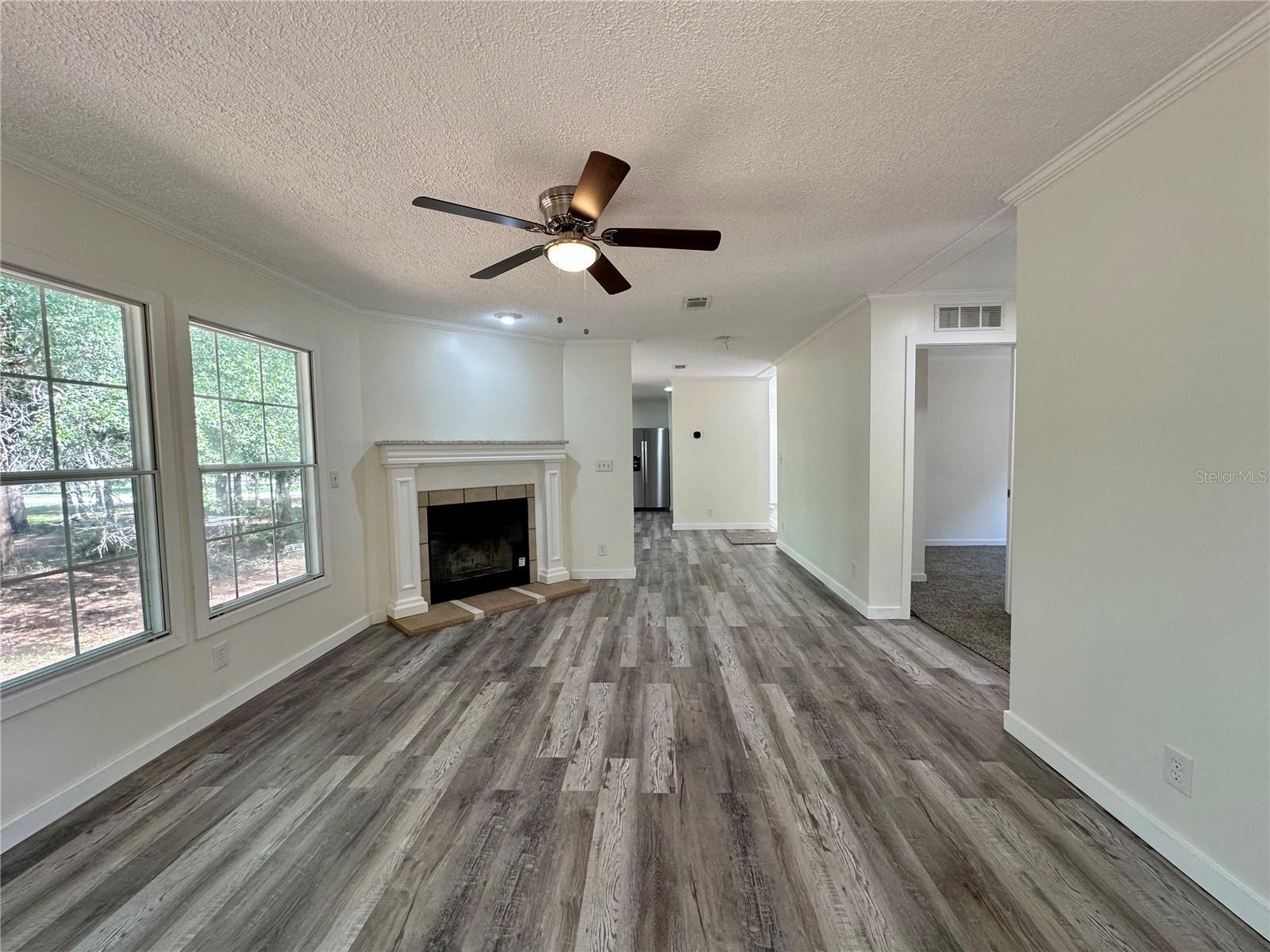 Image 6 of 25 For 19050 49th Place