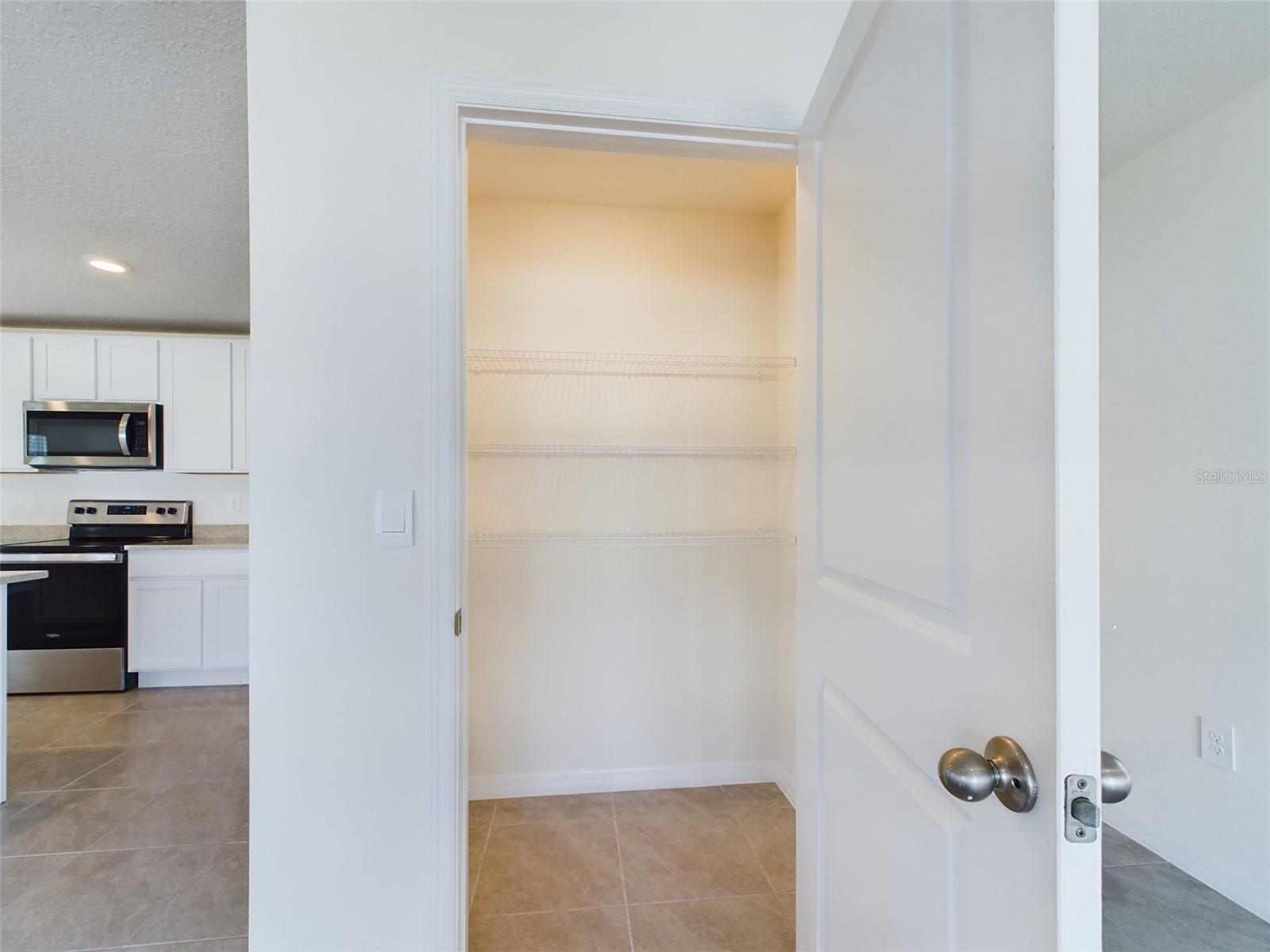 Image 8 of 38 For 8626 46th Avenue