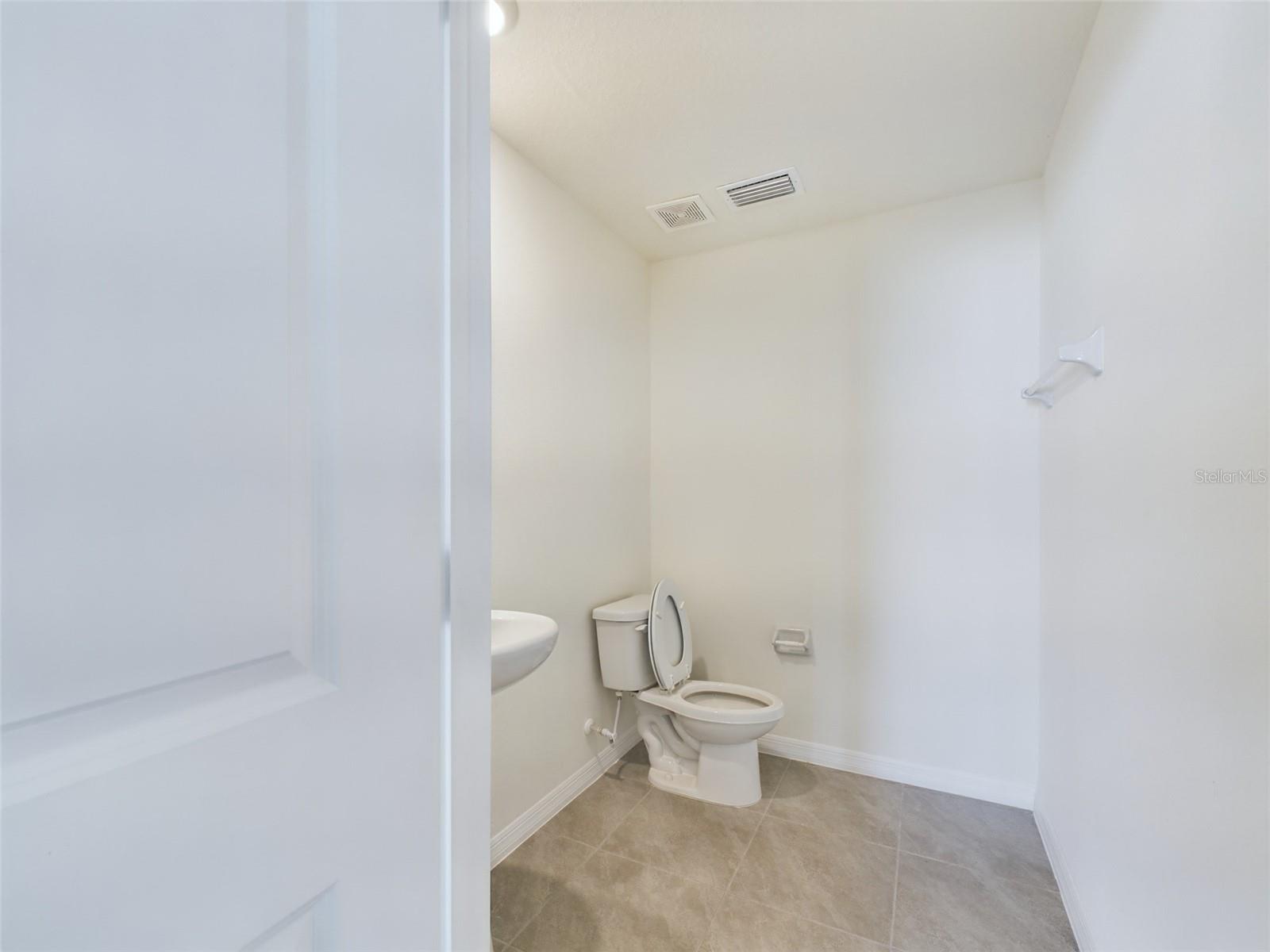 Image 9 of 38 For 8626 46th Avenue