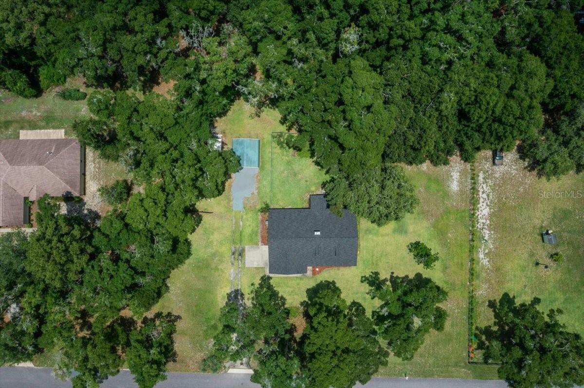 Listing photo id 10 for 26 Count Fleet Drive