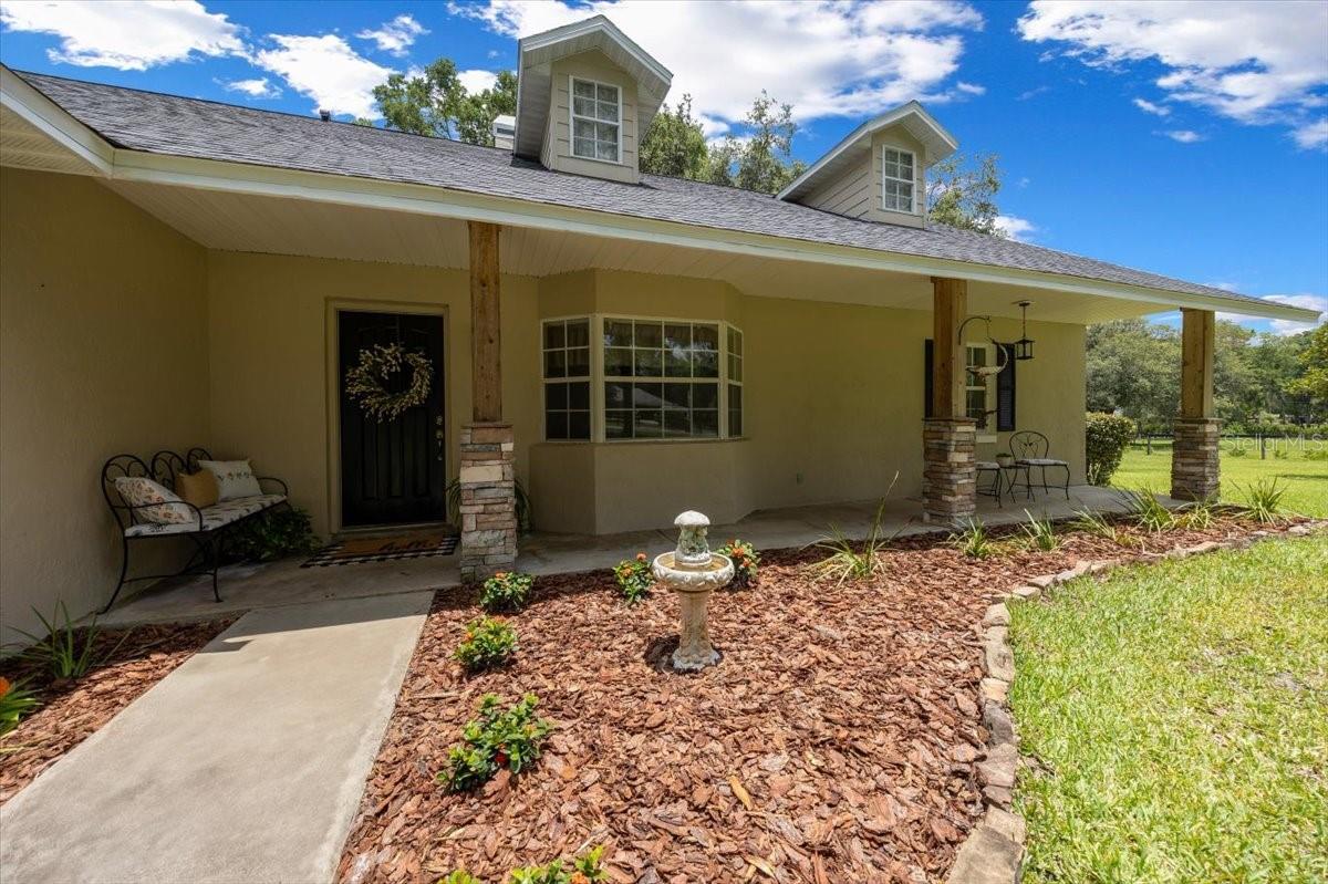 Listing photo id 12 for 26 Count Fleet Drive