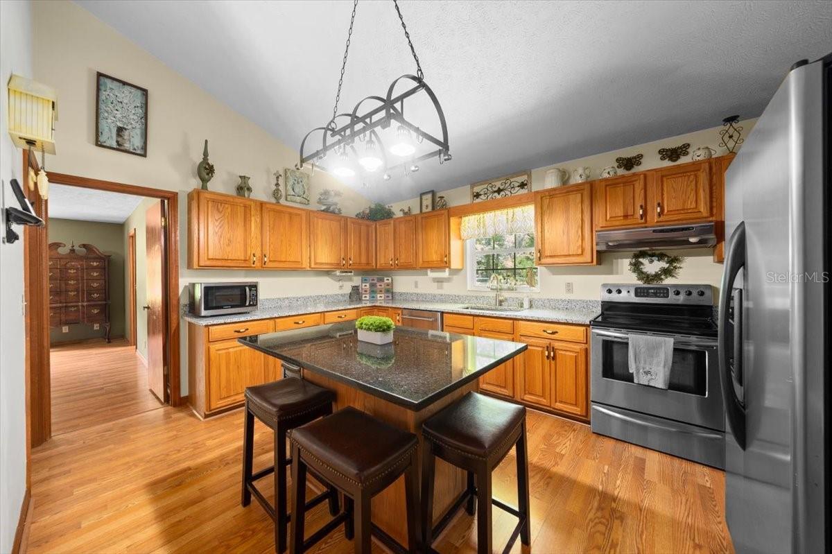 Listing photo id 20 for 26 Count Fleet Drive