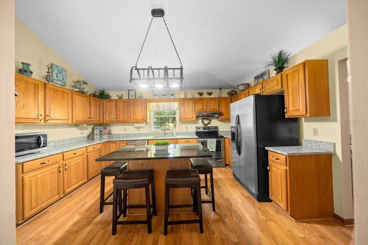 Listing photo id 21 for 26 Count Fleet Drive