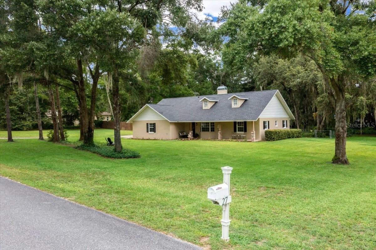Listing photo id 1 for 26 Count Fleet Drive