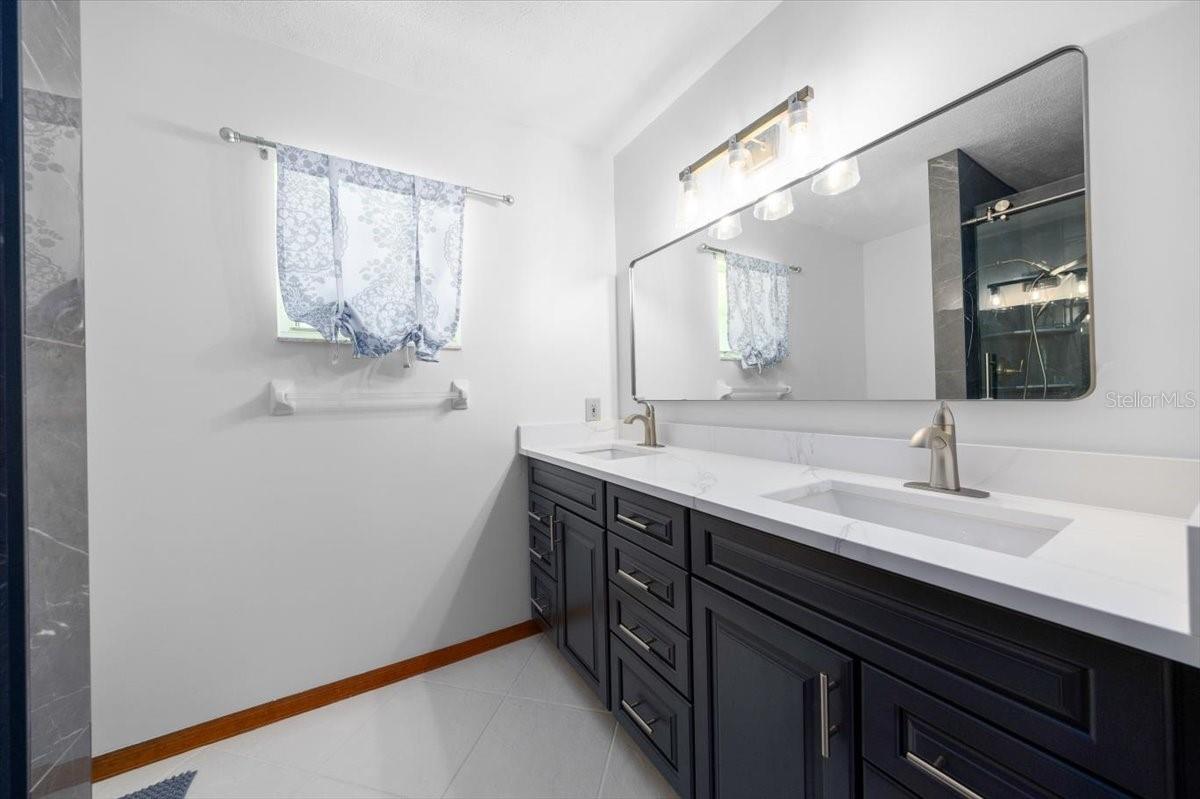 Listing photo id 29 for 26 Count Fleet Drive