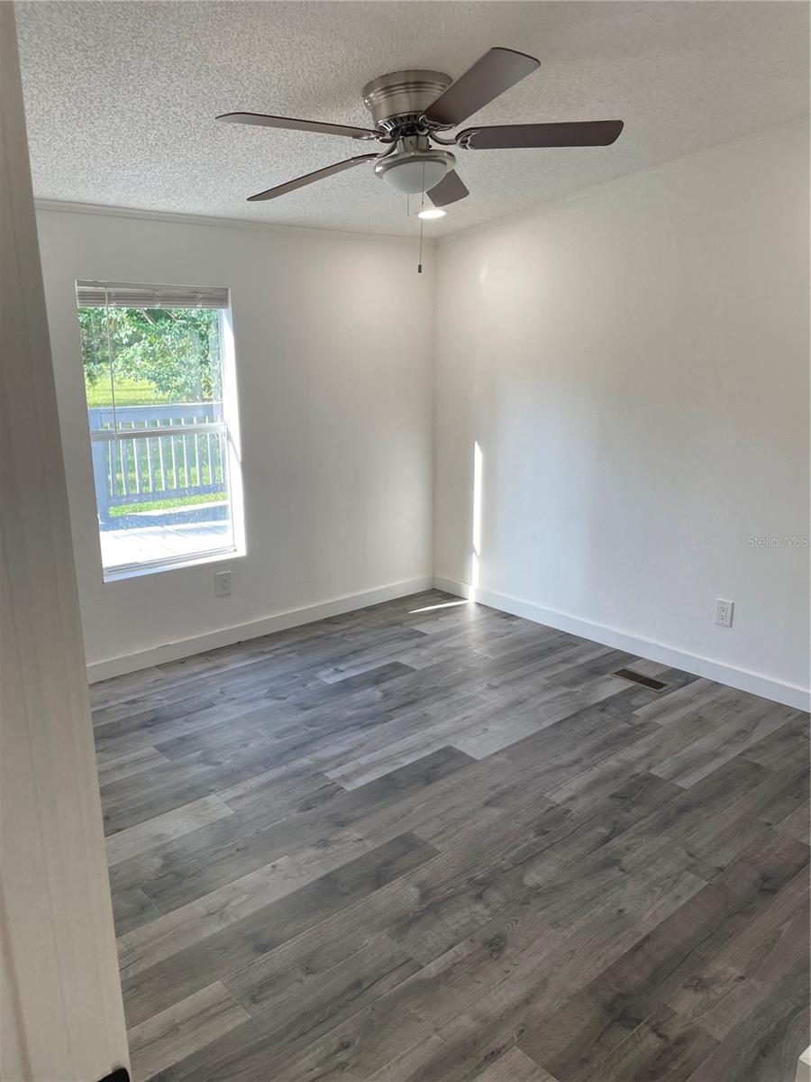 Image 5 of 24 For 3755 162nd Terrace