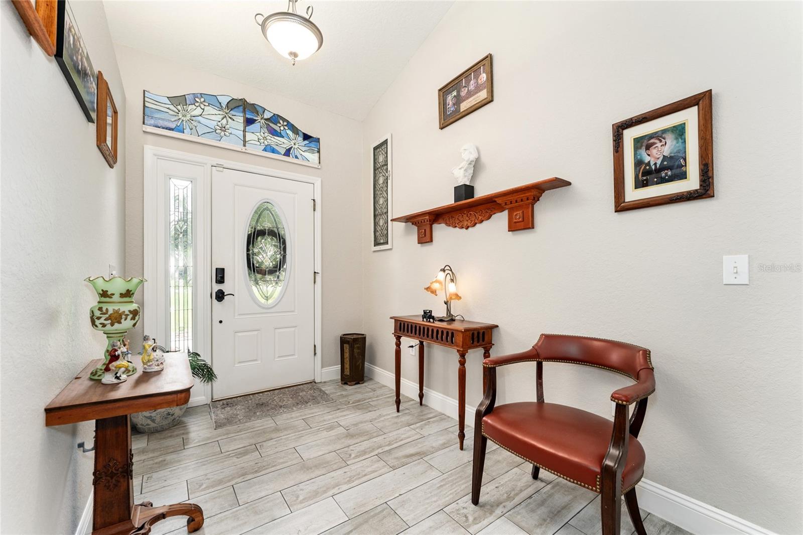Image 7 of 76 For 19115 98th Loop