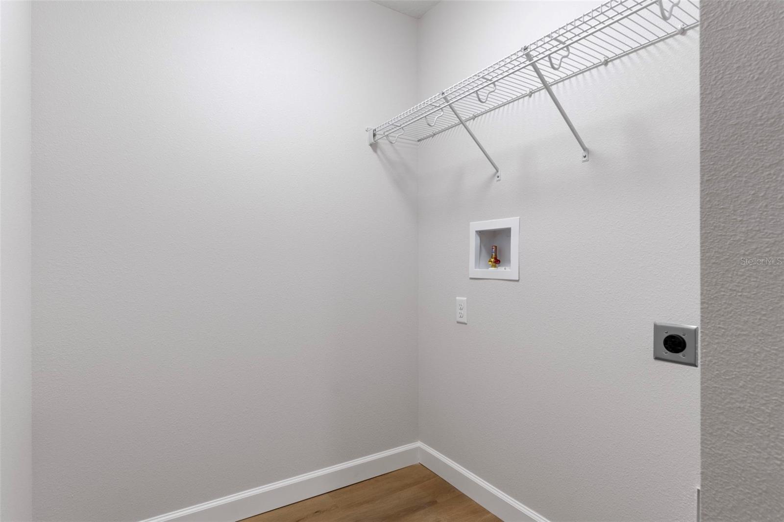 Image 39 of 45 For 6658 Bedstrow Boulevard