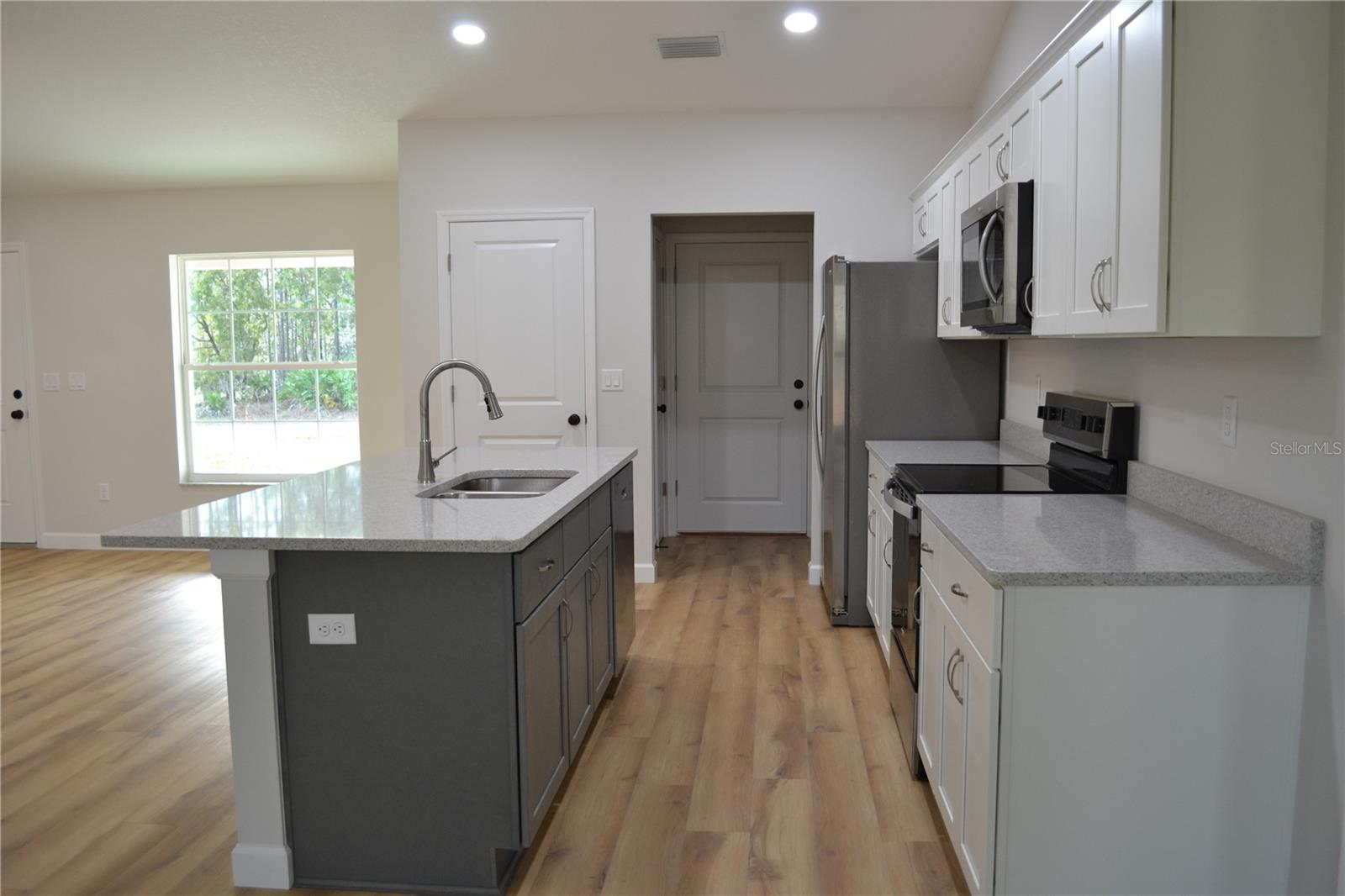 Image 11 of 44 For 6660 Bedstrow Boulevard